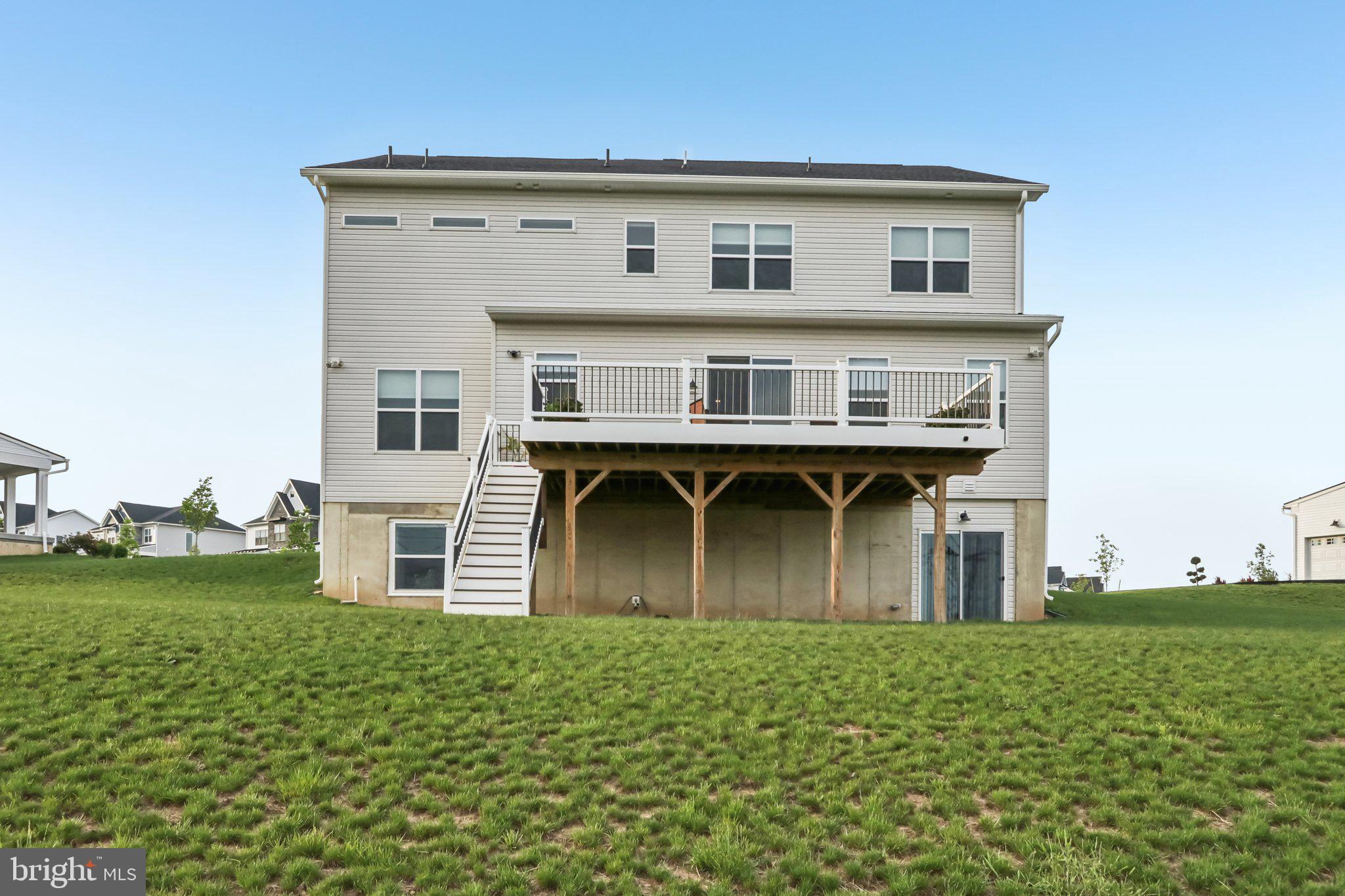 RESERVE AT CENTER SQUARE - Residential