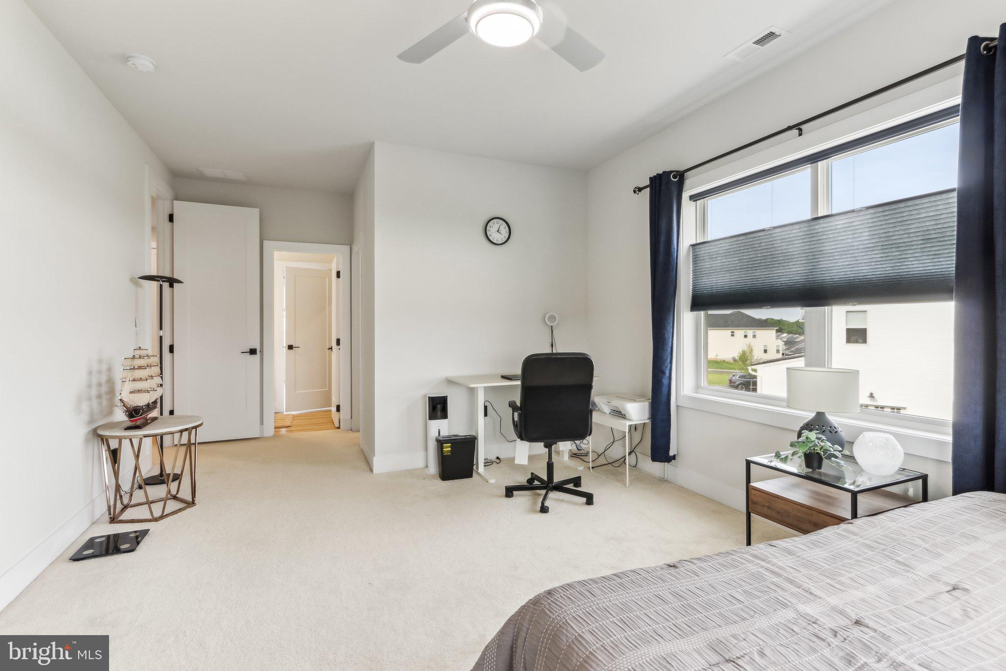 RESERVE AT CENTER SQUARE - Residential