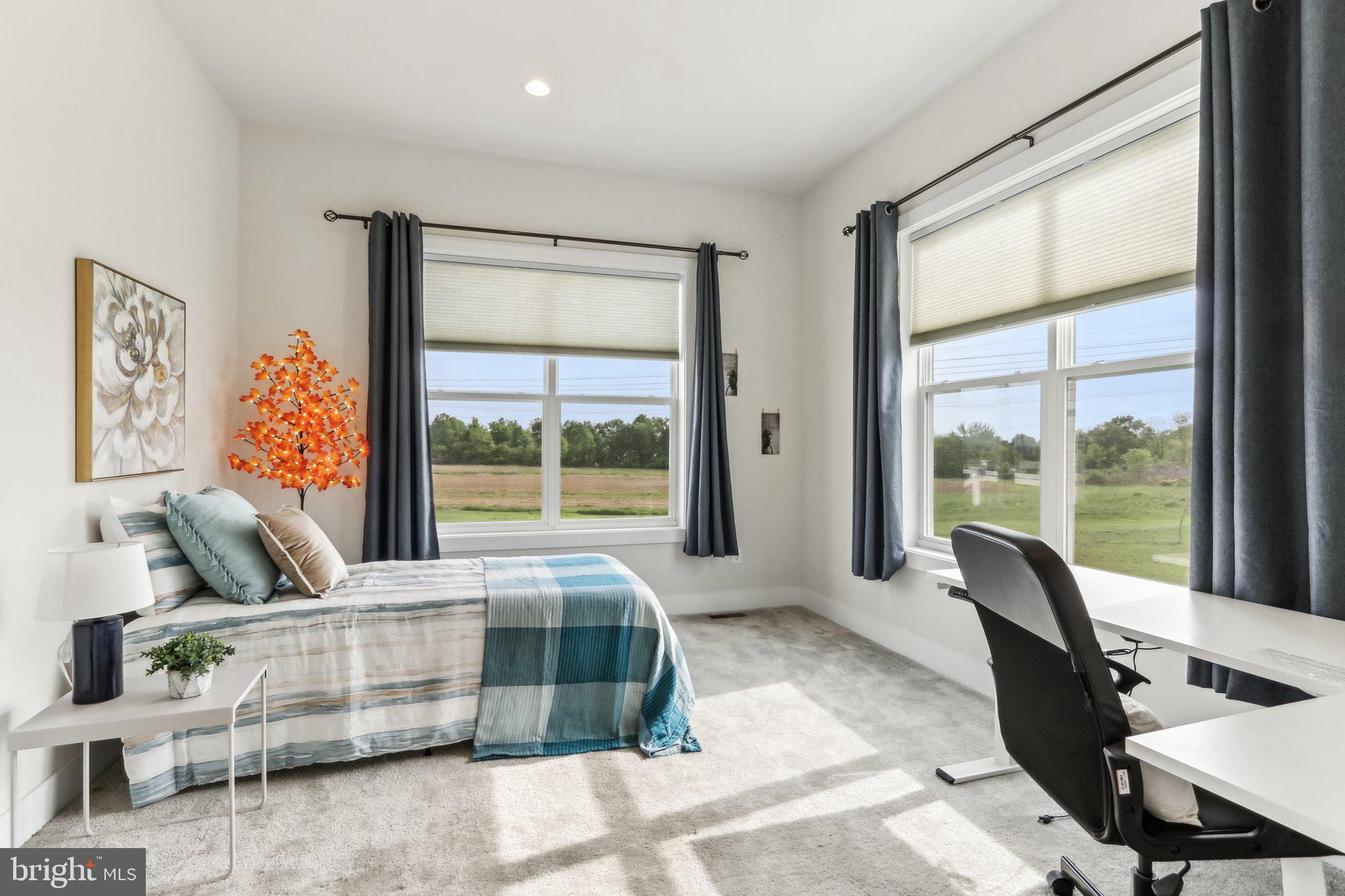 RESERVE AT CENTER SQUARE - Residential