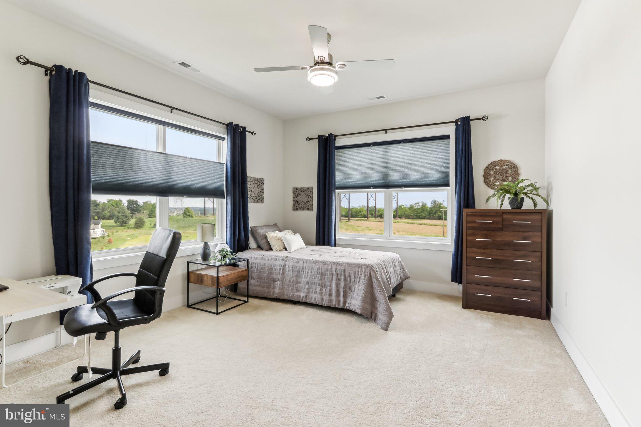 RESERVE AT CENTER SQUARE - Residential