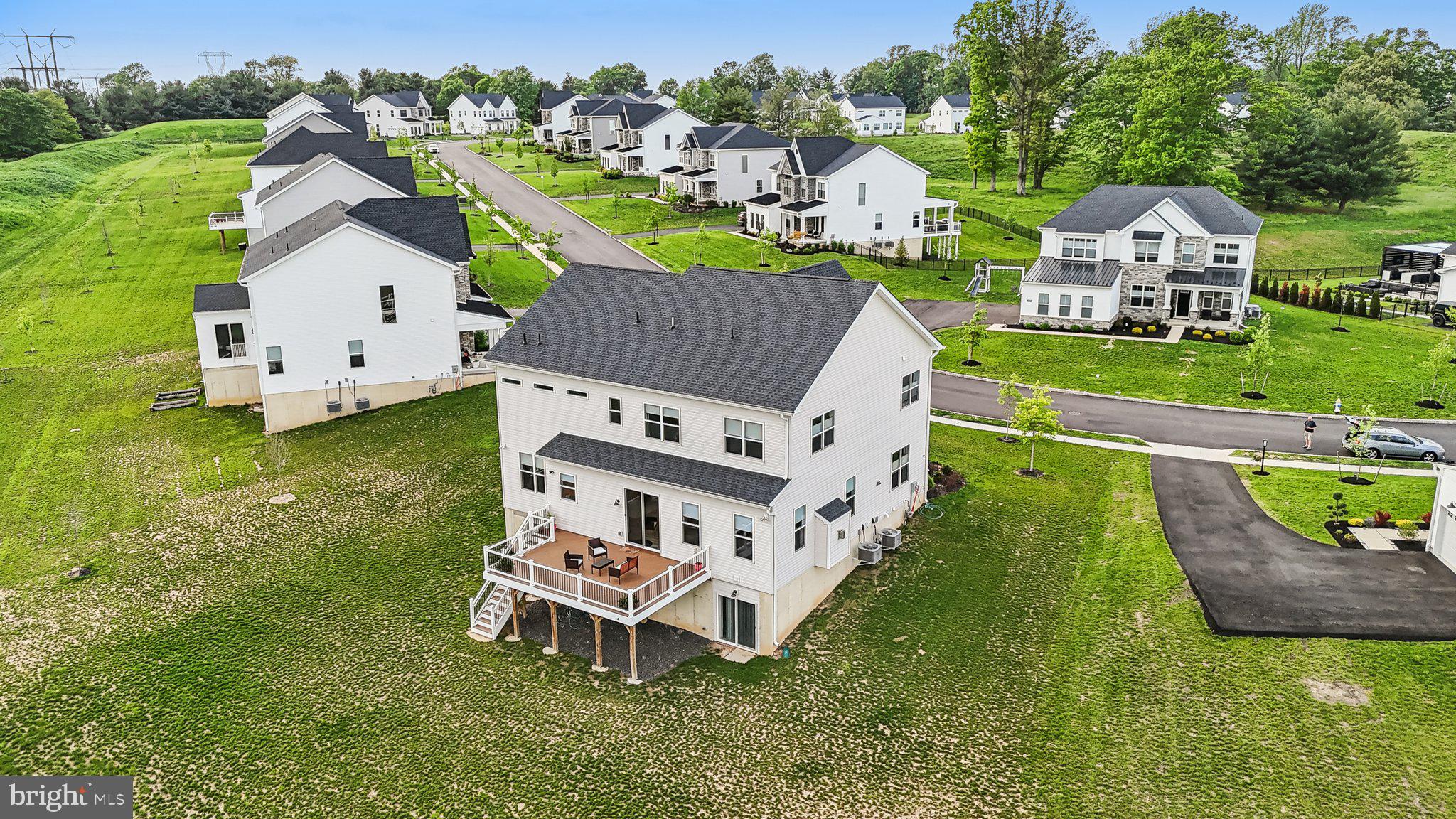 RESERVE AT CENTER SQUARE - Residential