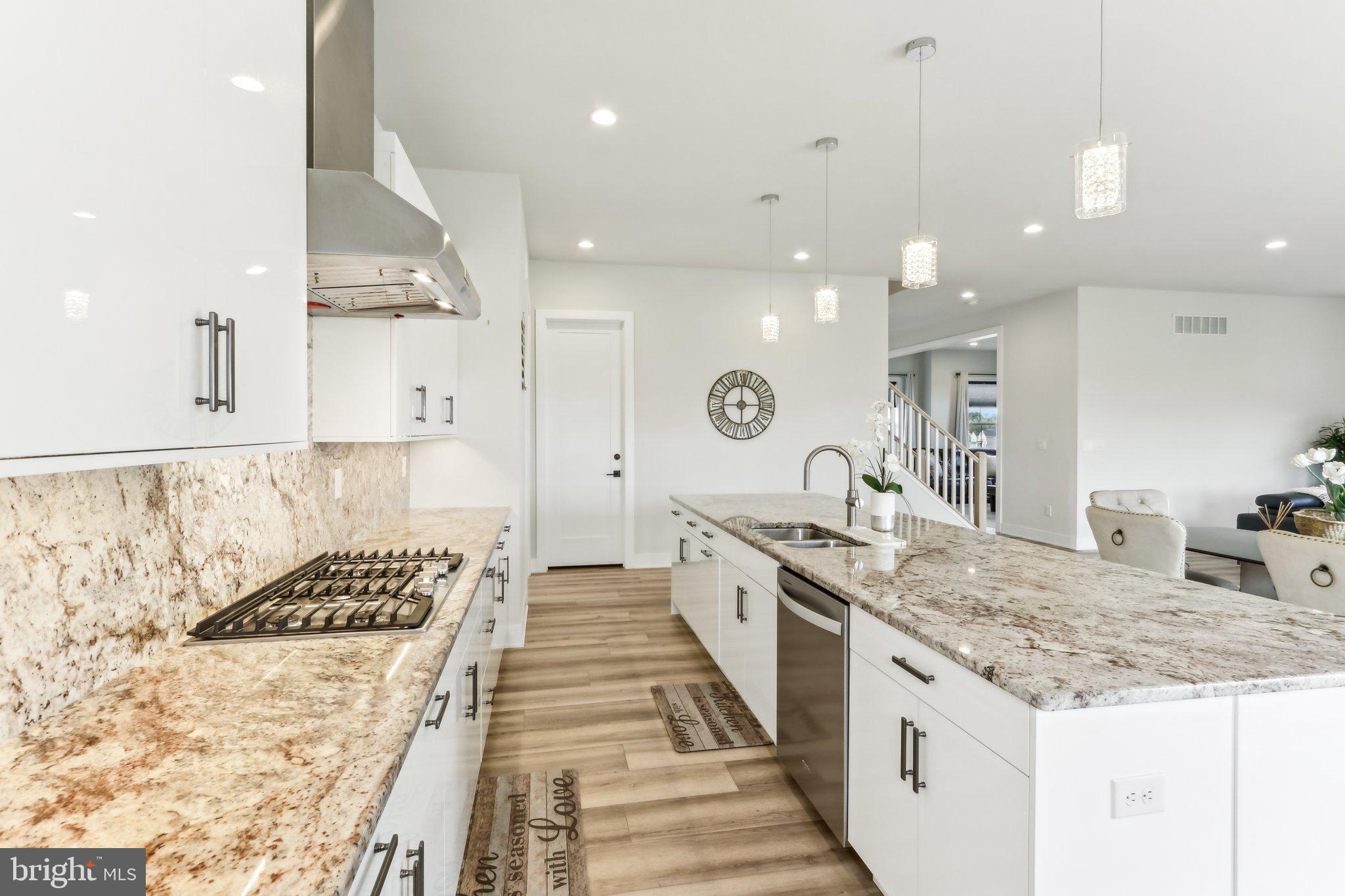 RESERVE AT CENTER SQUARE - Residential