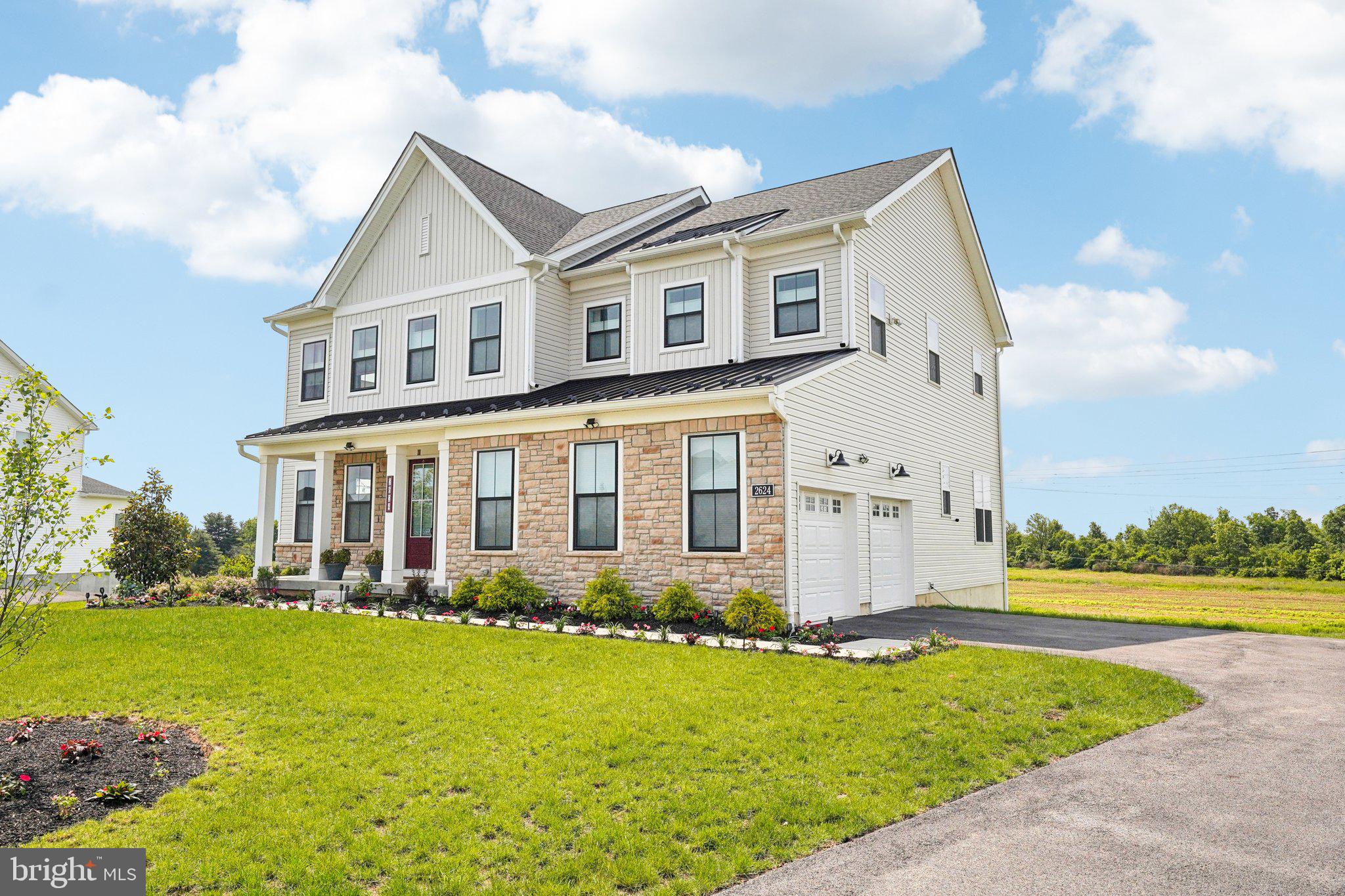 RESERVE AT CENTER SQUARE - Residential