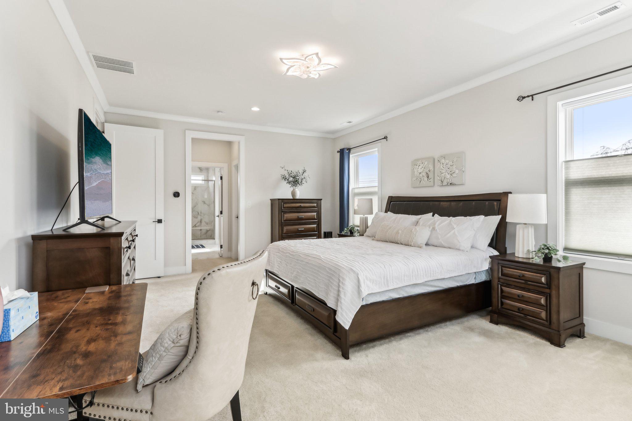 RESERVE AT CENTER SQUARE - Residential