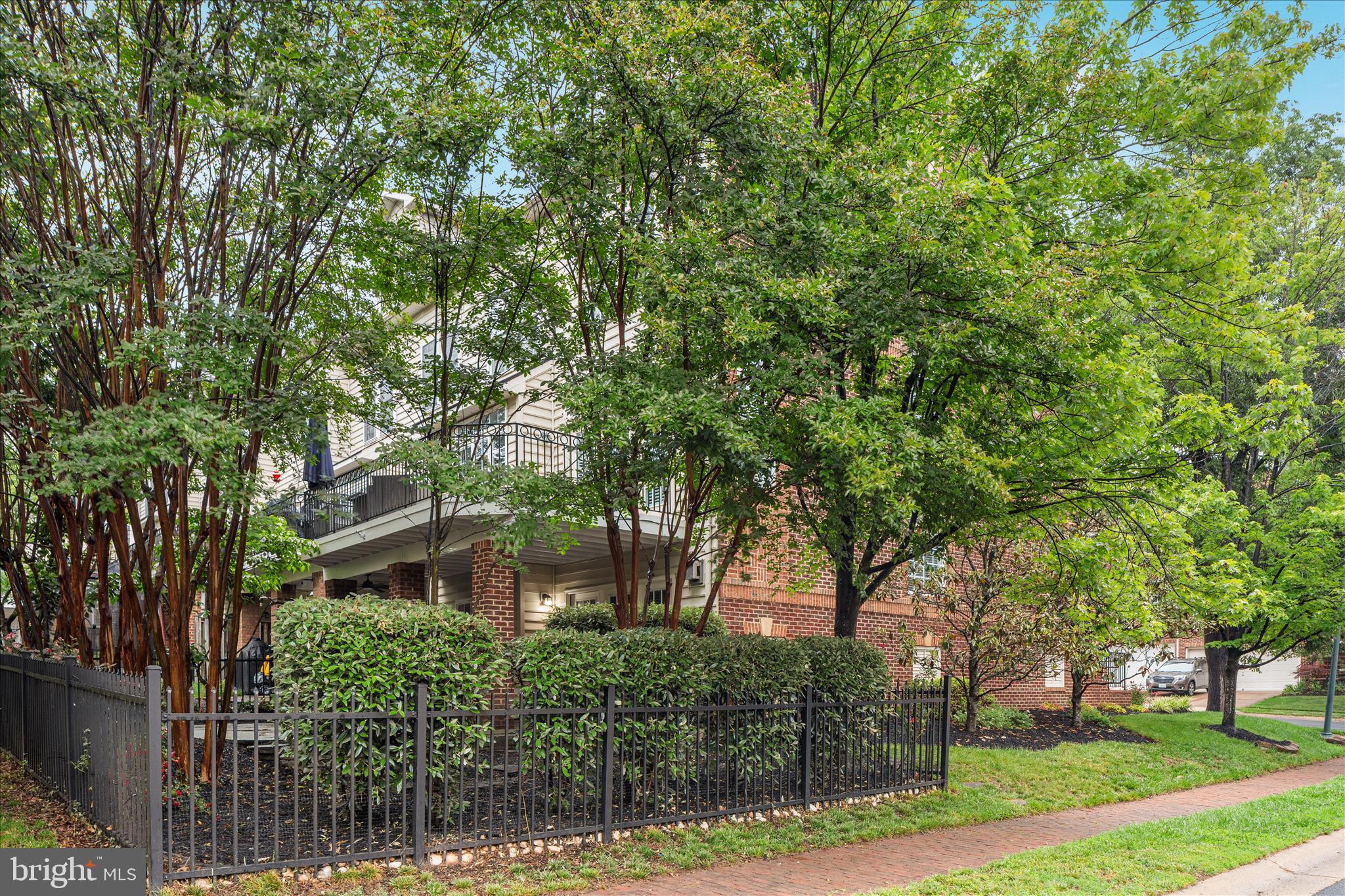 RIVER CREEK - Residential