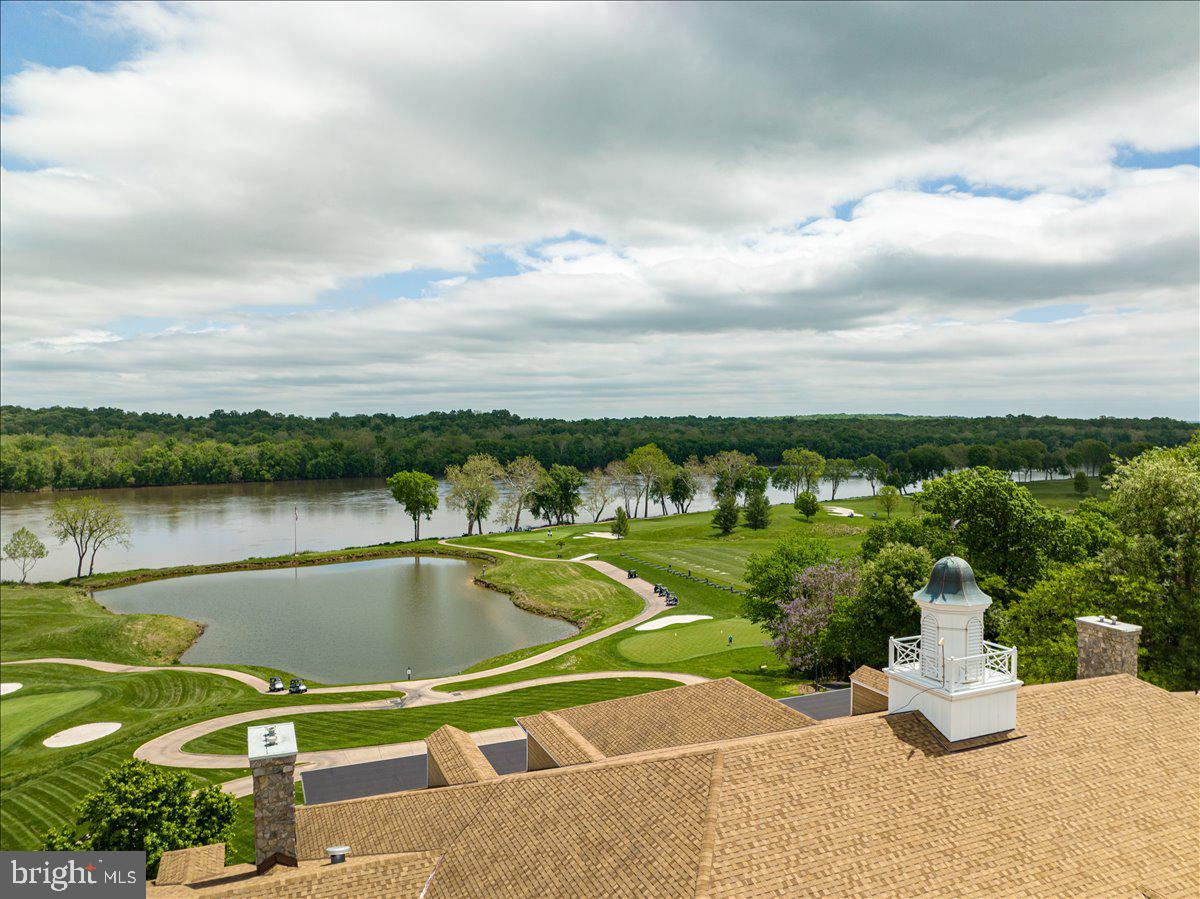 RIVER CREEK - Residential