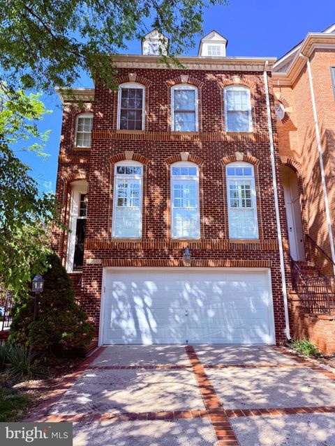 Photo of 18541 Perdido Bay Terrace, LEESBURG, VA 20176 (MLS # VALO2125254)