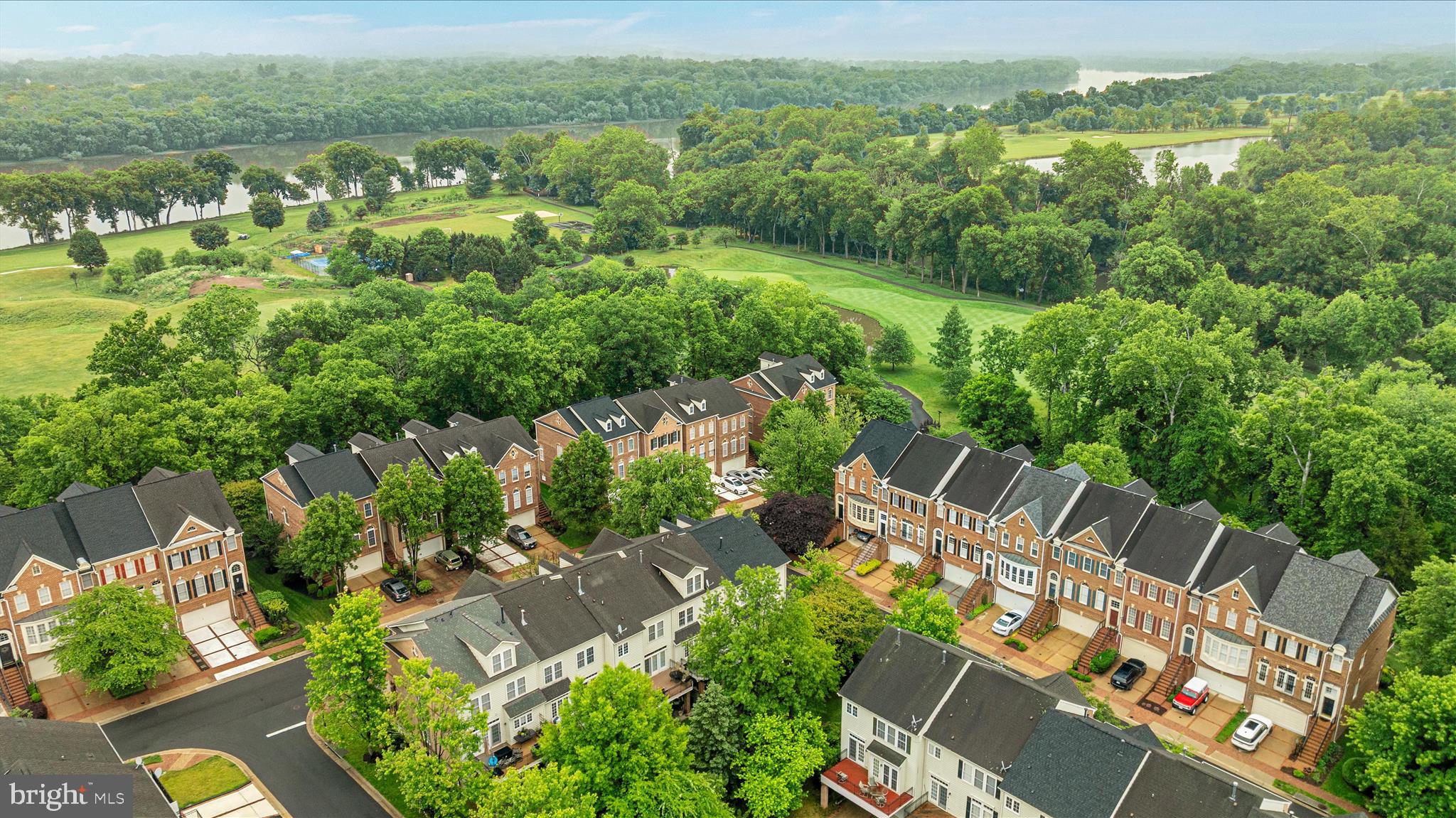 RIVER CREEK - Residential