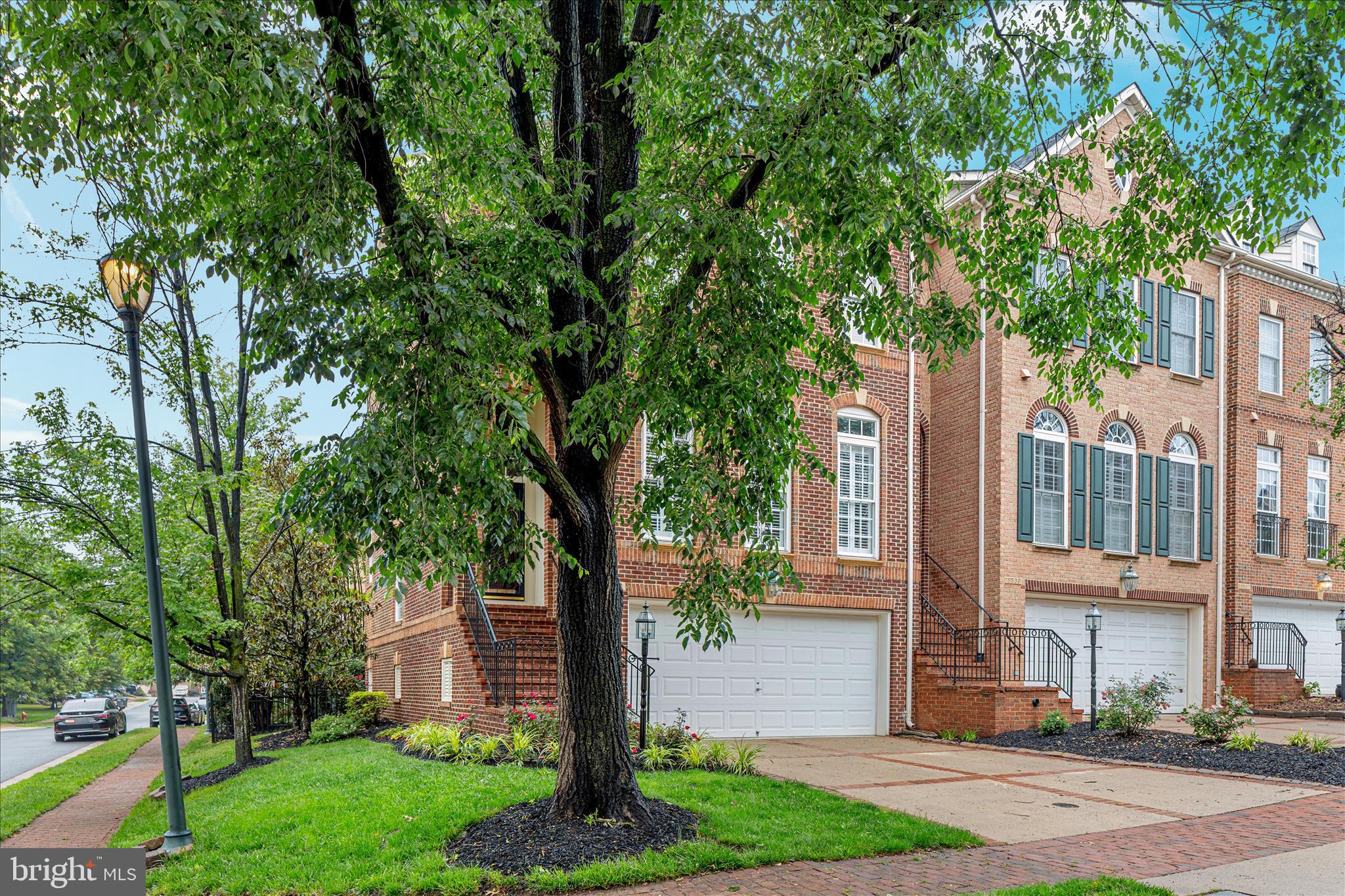 RIVER CREEK - Residential