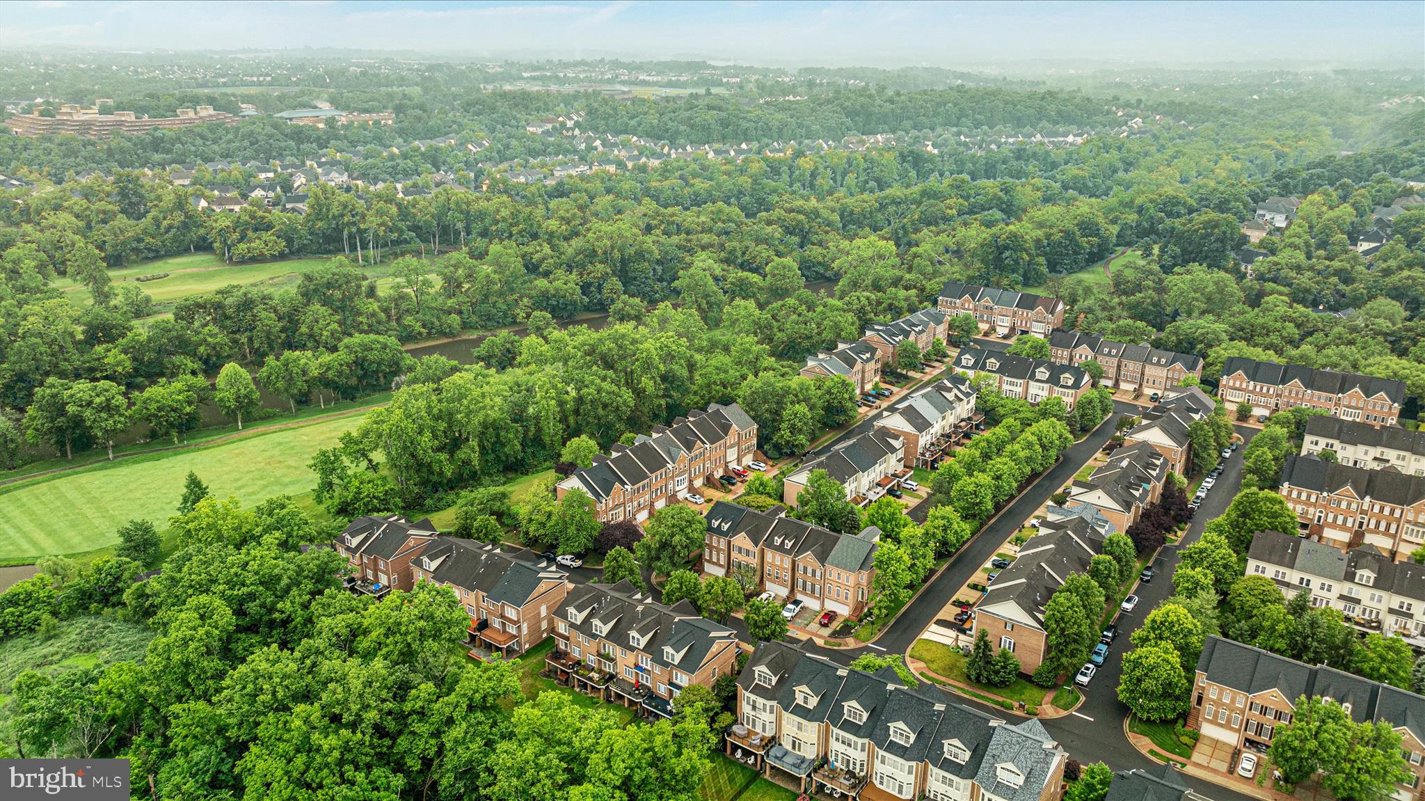 RIVER CREEK - Residential