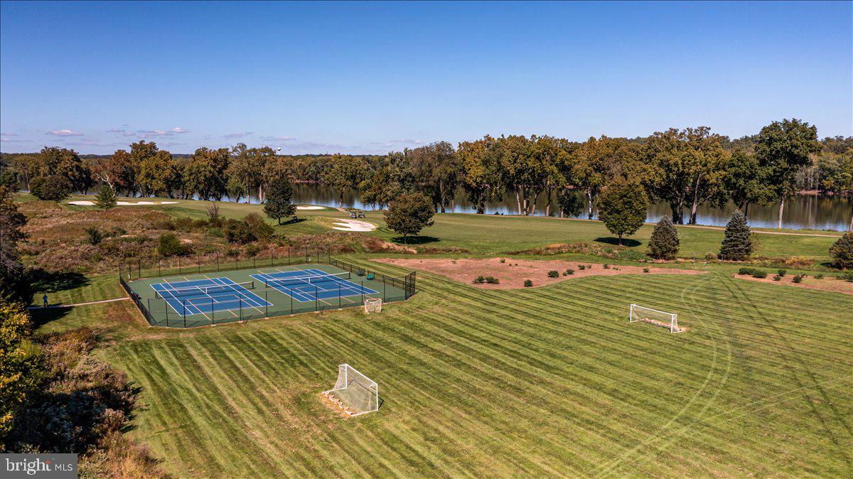 RIVER CREEK - Residential