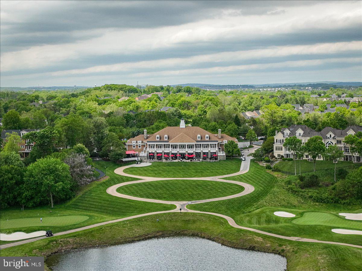 RIVER CREEK - Residential