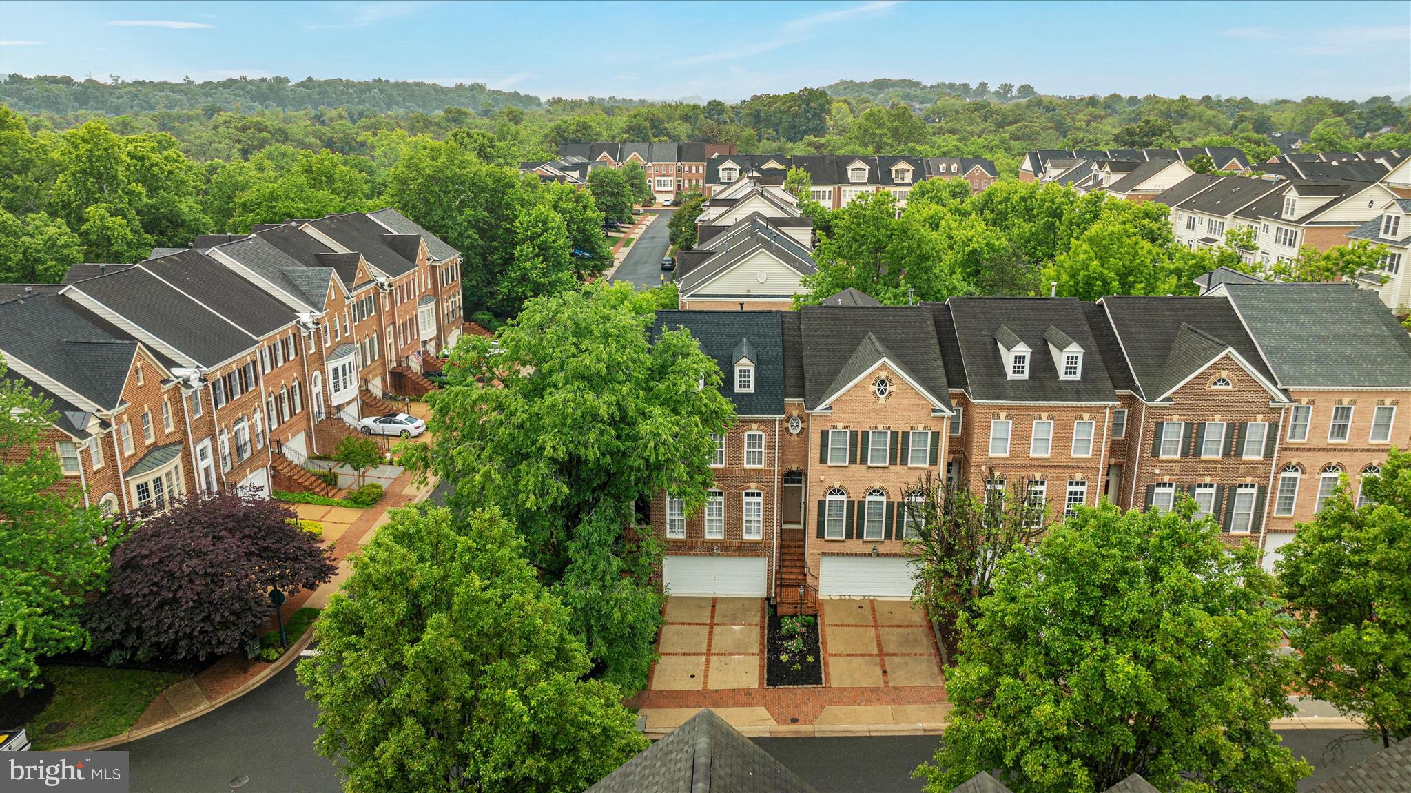 RIVER CREEK - Residential