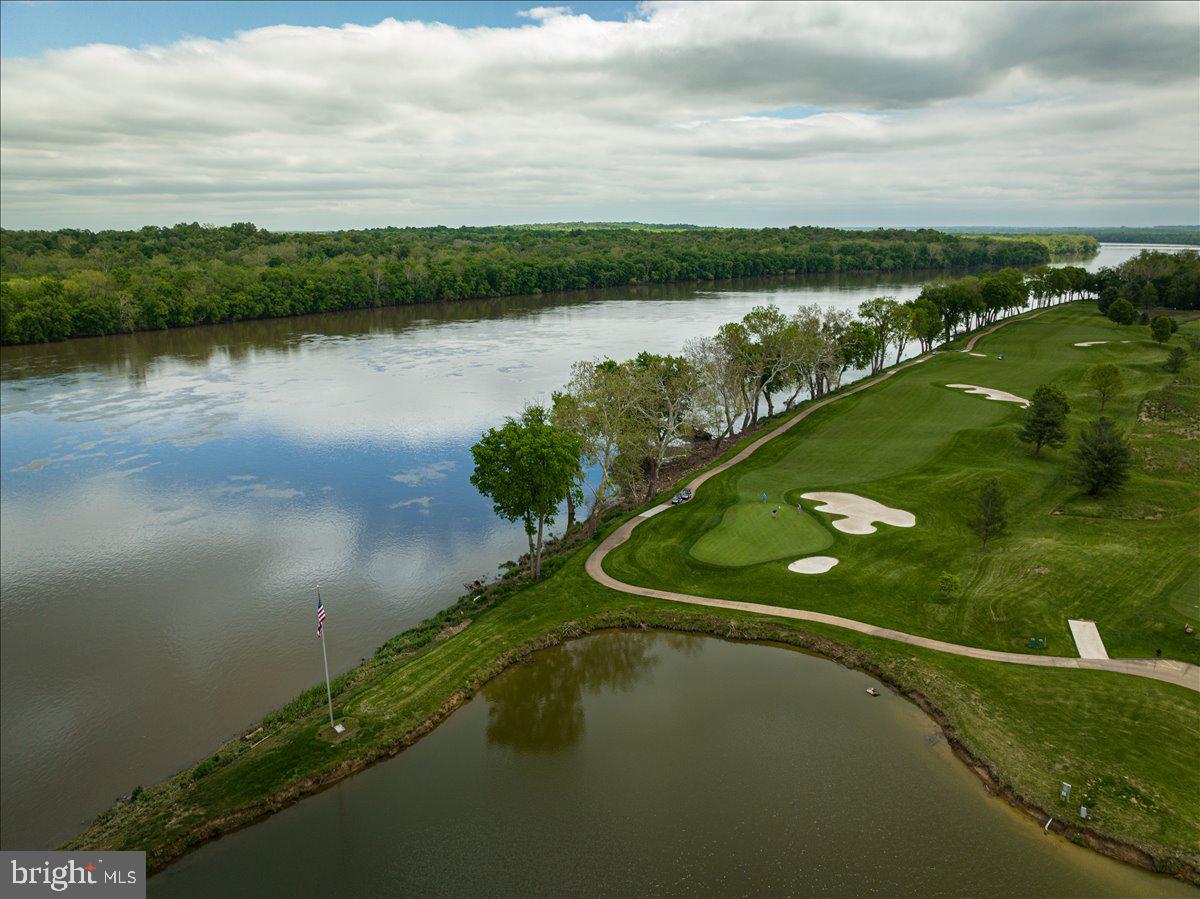 RIVER CREEK - Residential