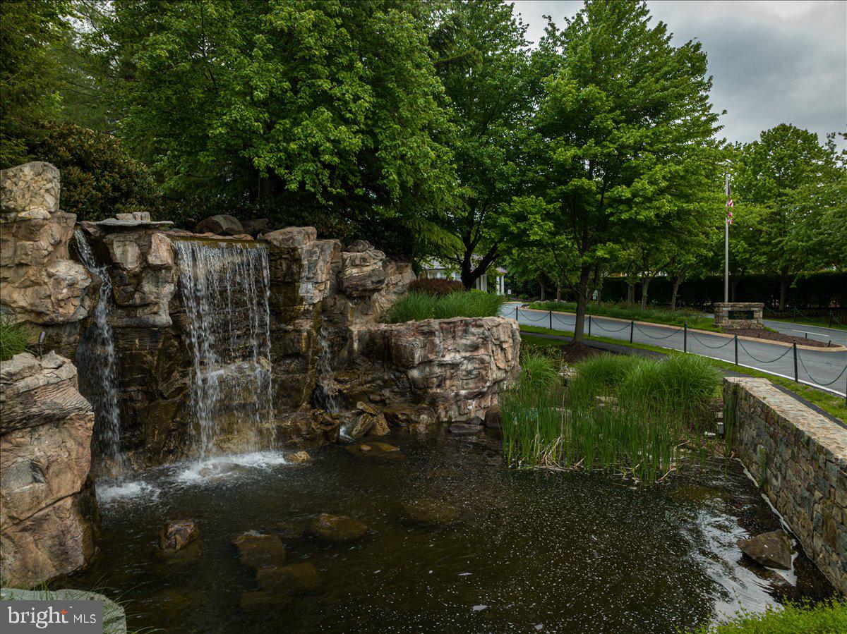 RIVER CREEK - Residential