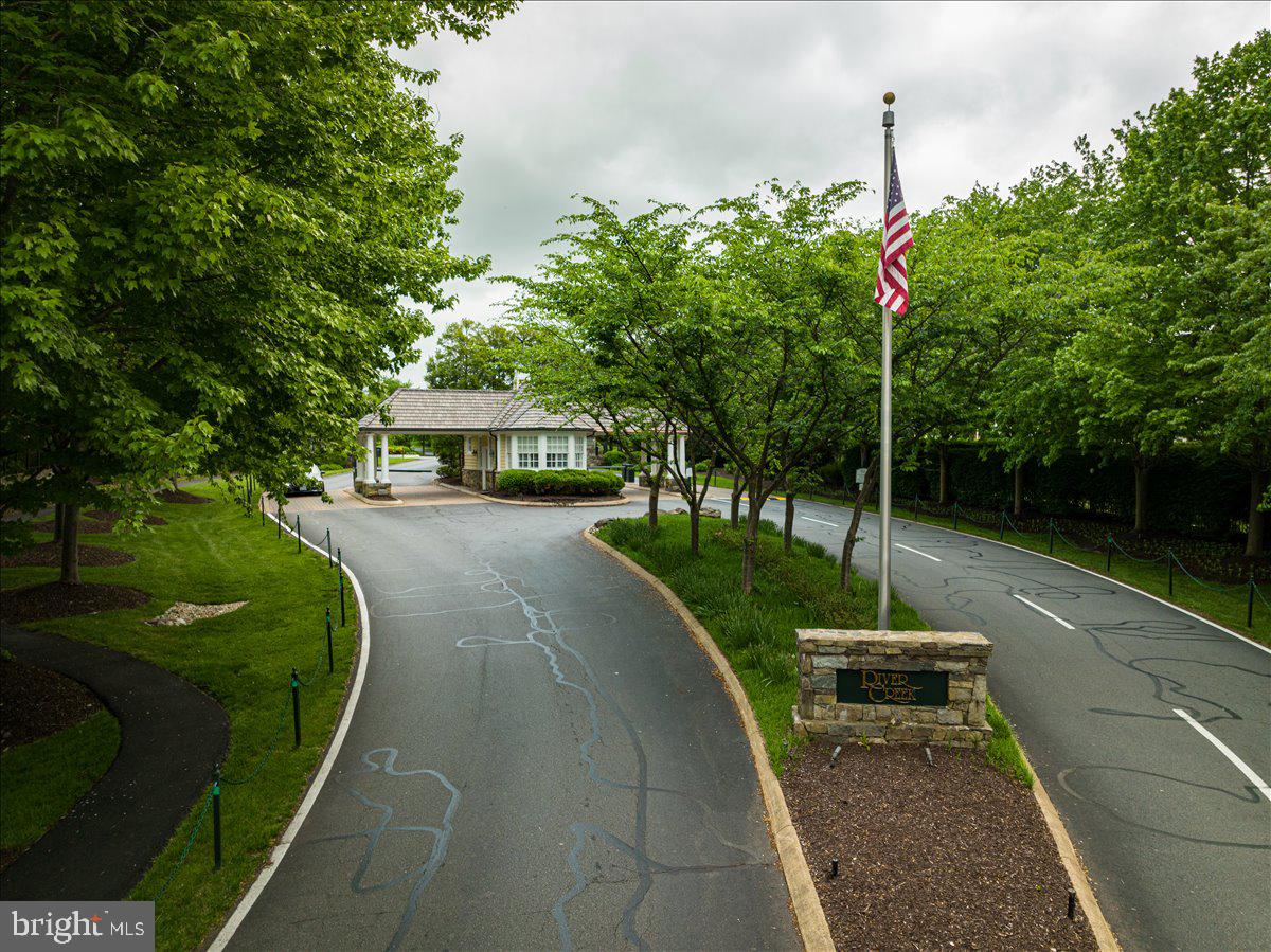 RIVER CREEK - Residential
