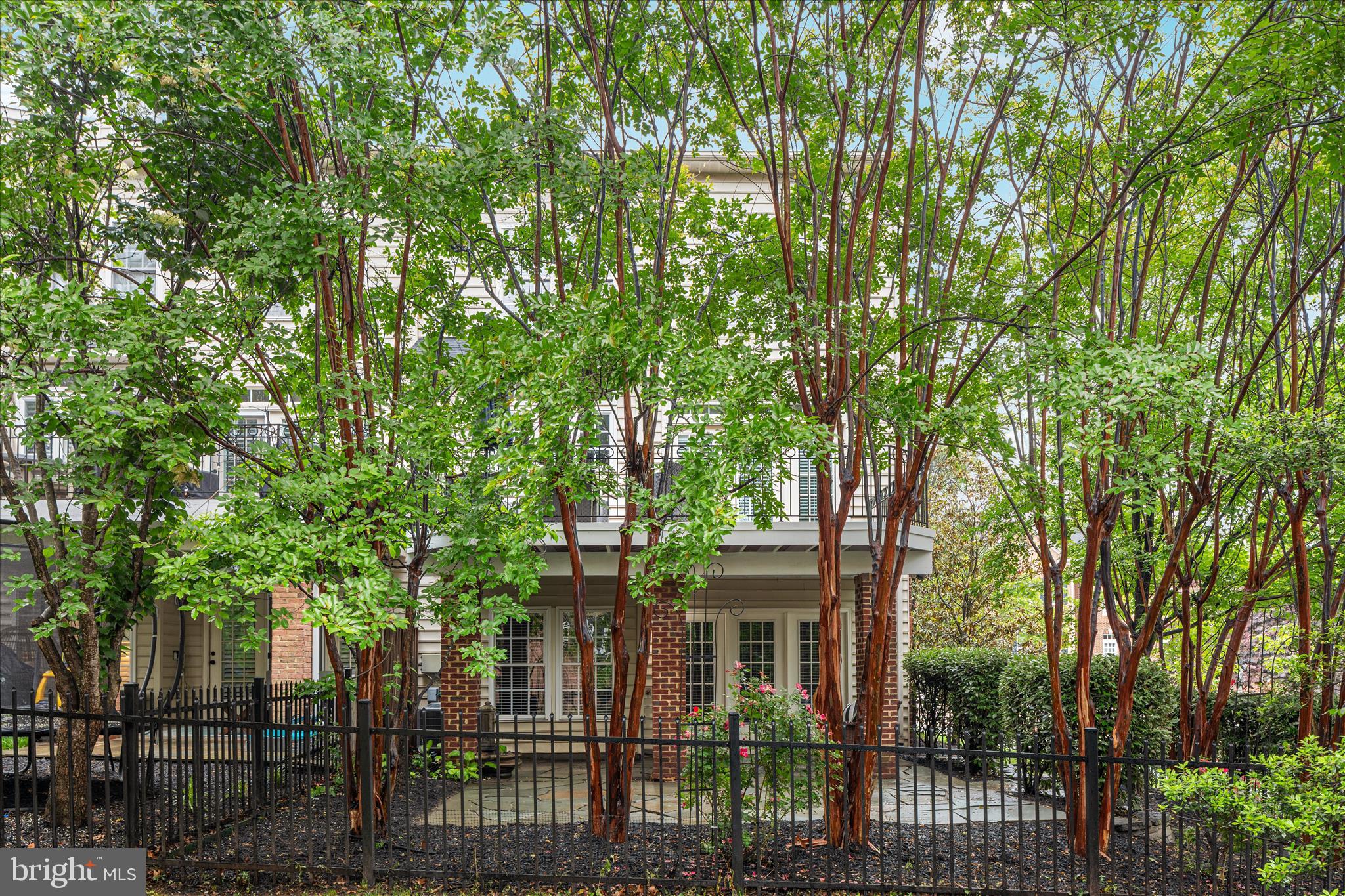 RIVER CREEK - Residential