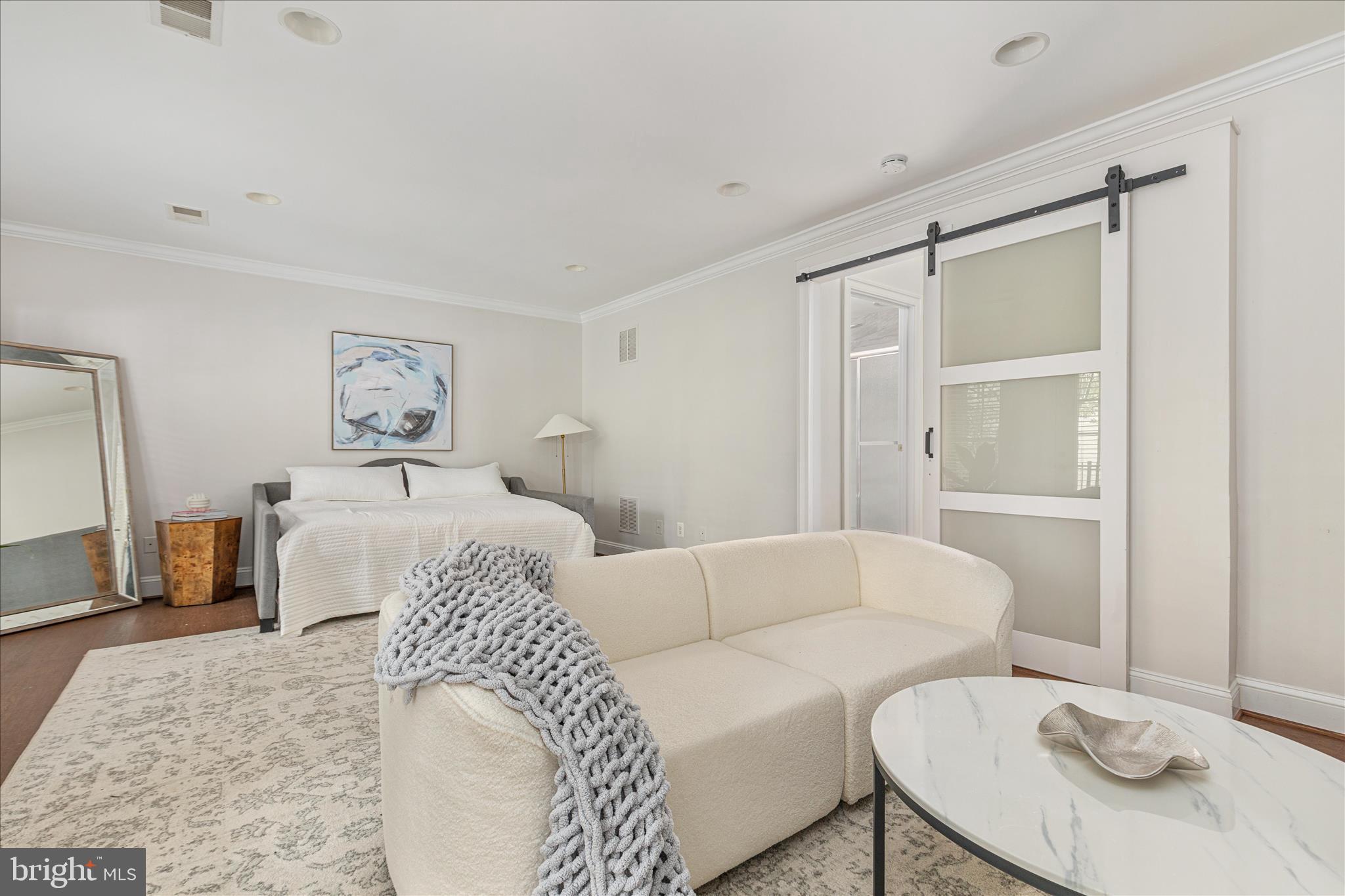 RIVER CREEK - Residential