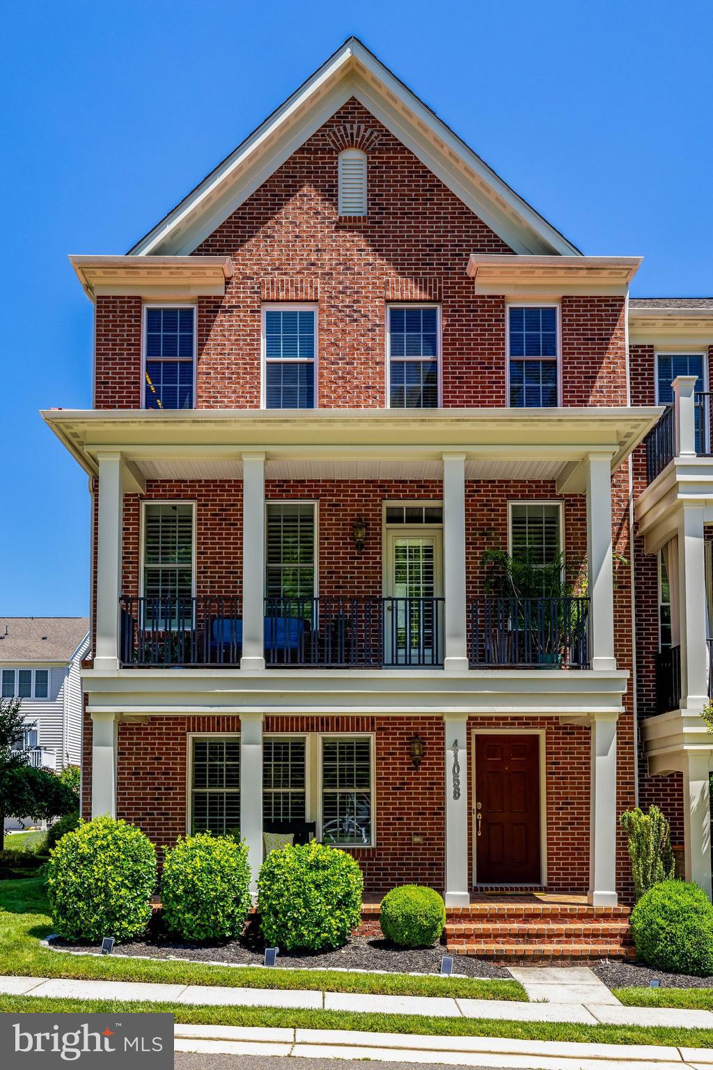 41058 DORATI SQUARE