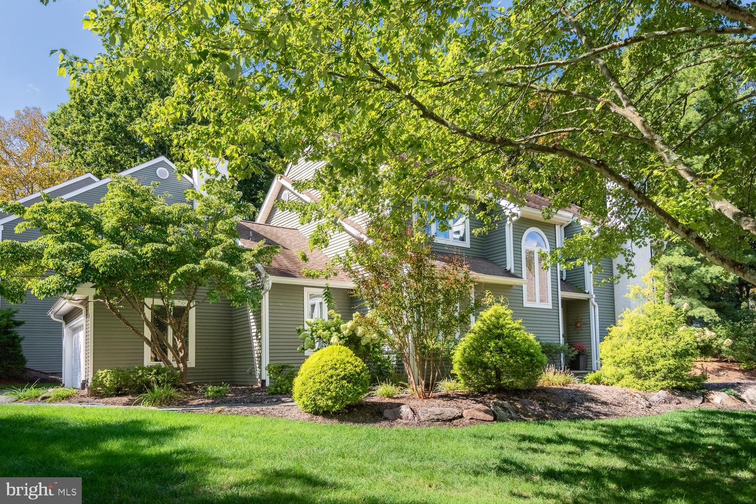 40 HORSESHOE LANE