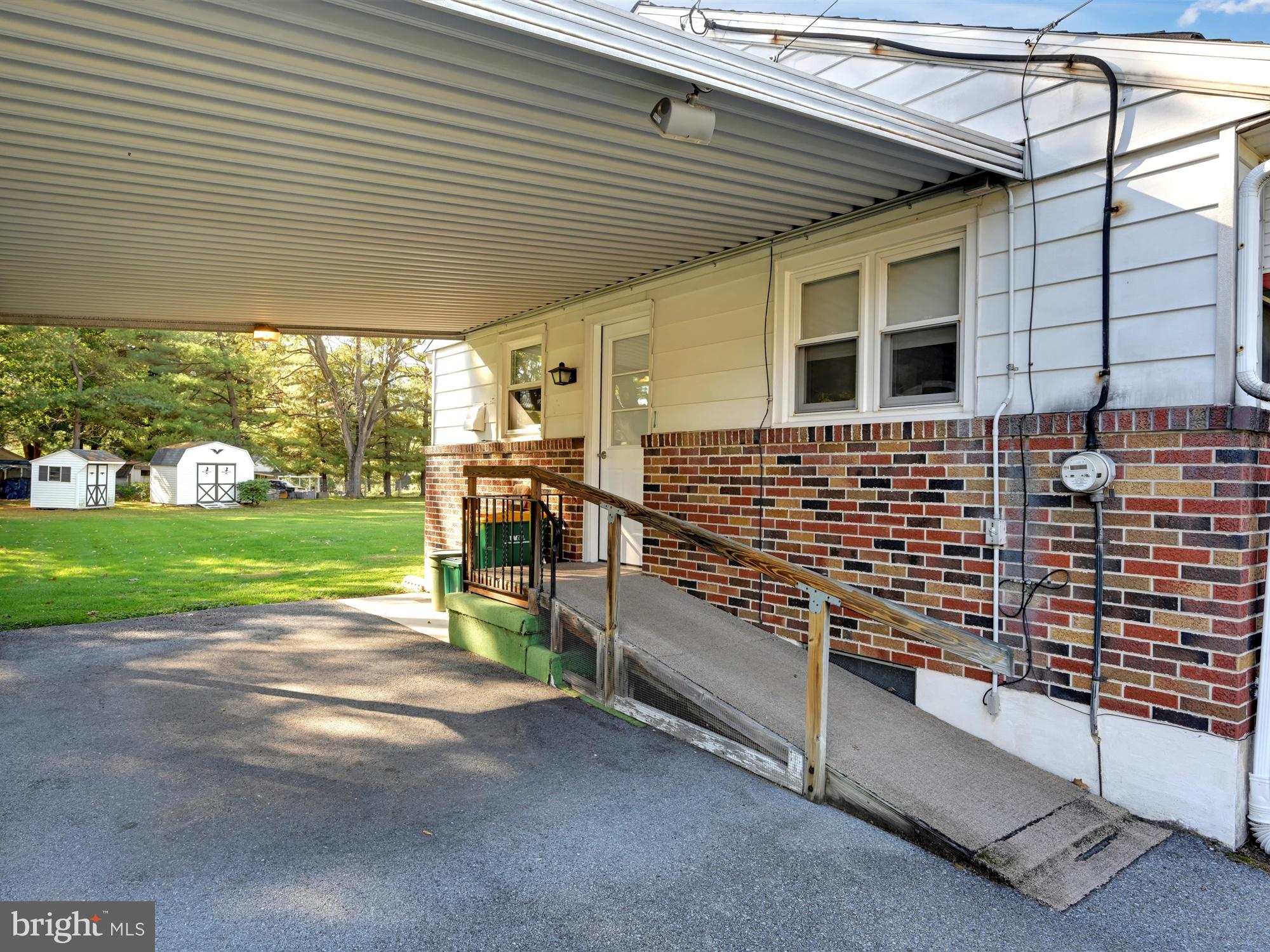 CUSHION PEAK - Residential