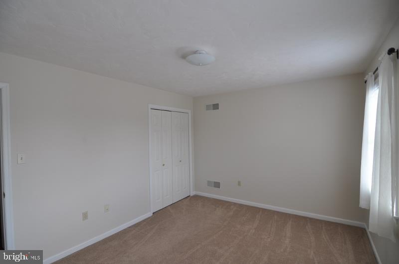 SPRINGETTS OAKS - Residential