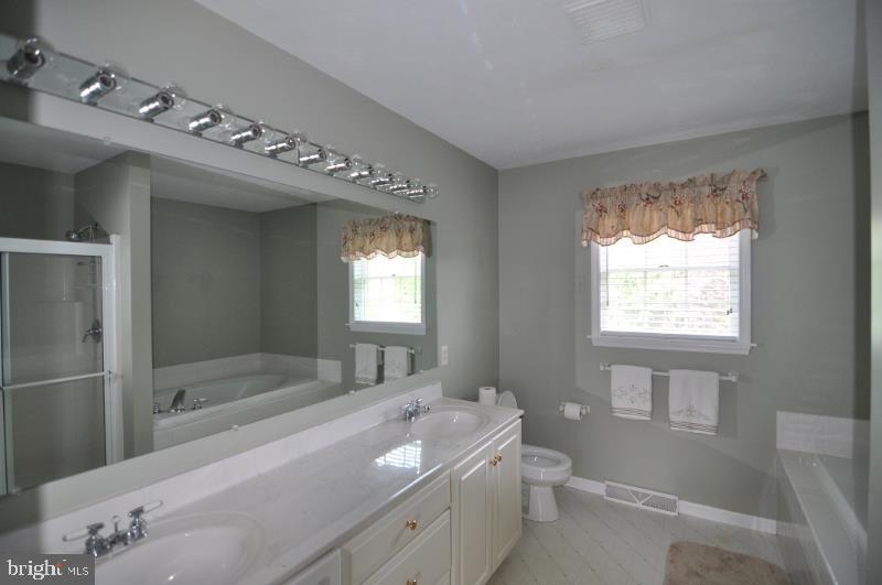 SPRINGETTS OAKS - Residential