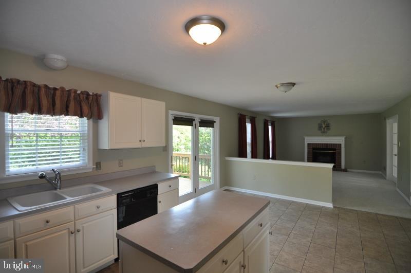 SPRINGETTS OAKS - Residential