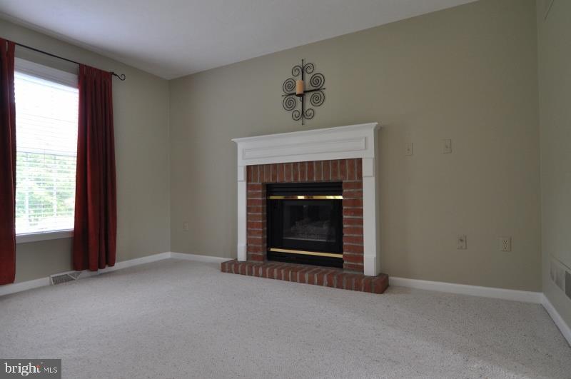 SPRINGETTS OAKS - Residential