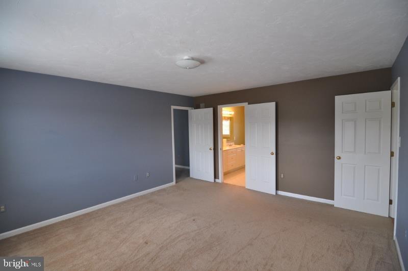 SPRINGETTS OAKS - Residential