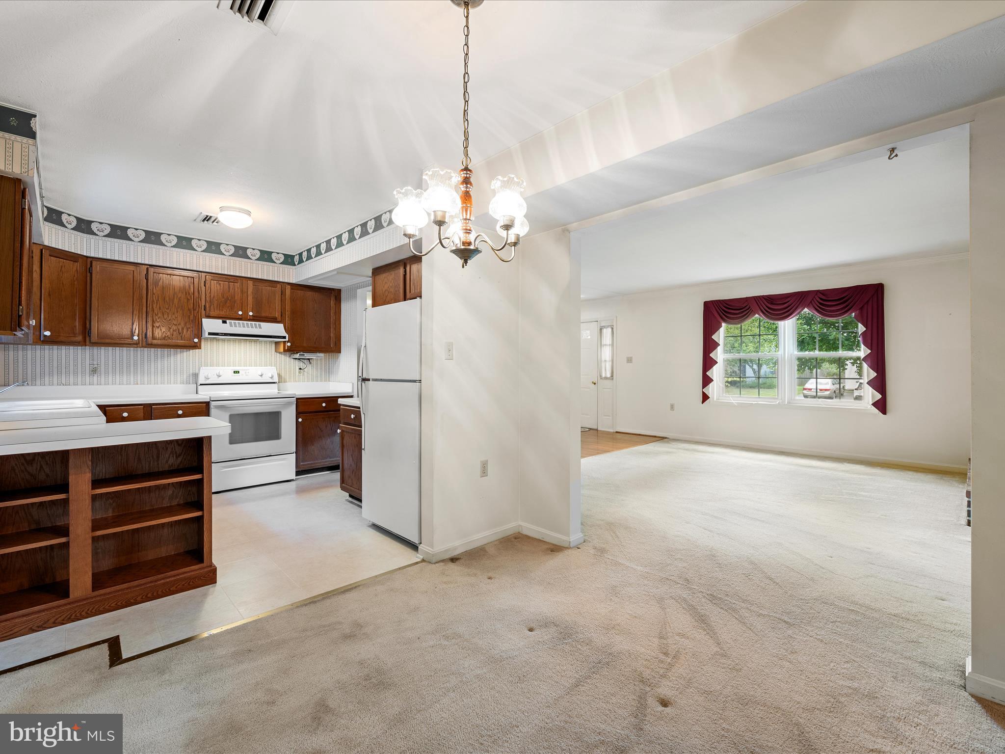 108 MEADOWBROOKE PLACE