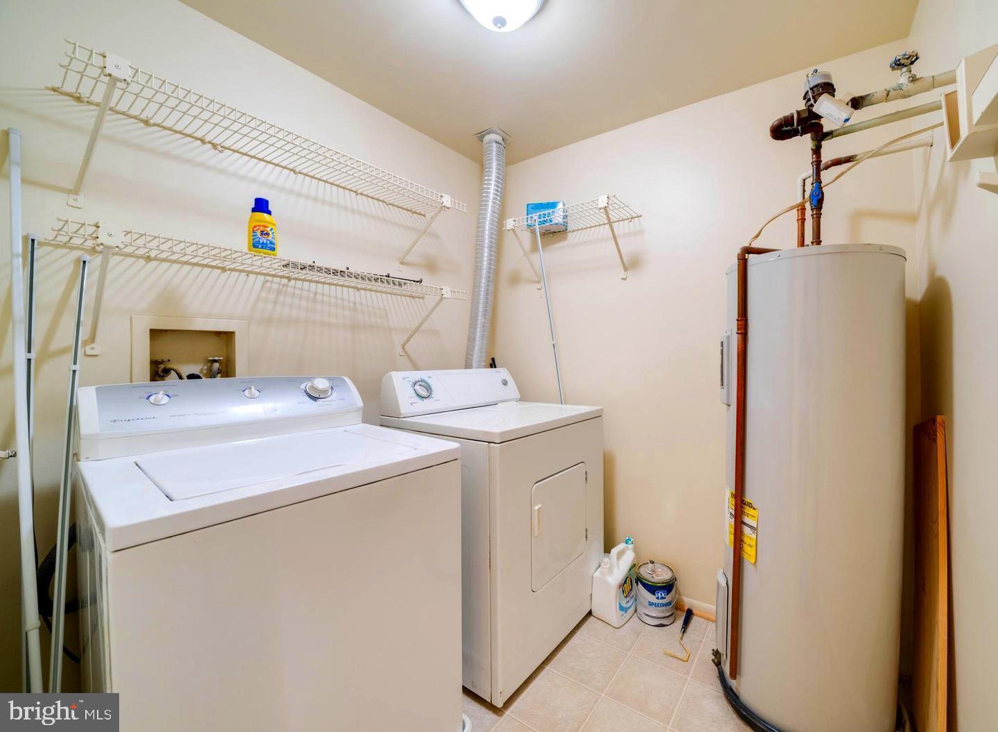 FARMINGDALE - Residential Lease