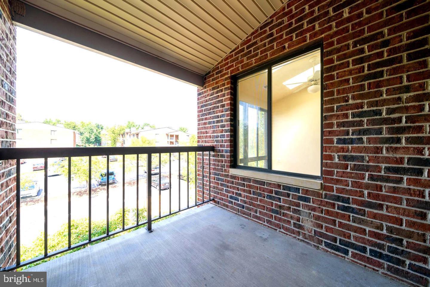 FARMINGDALE - Residential Lease