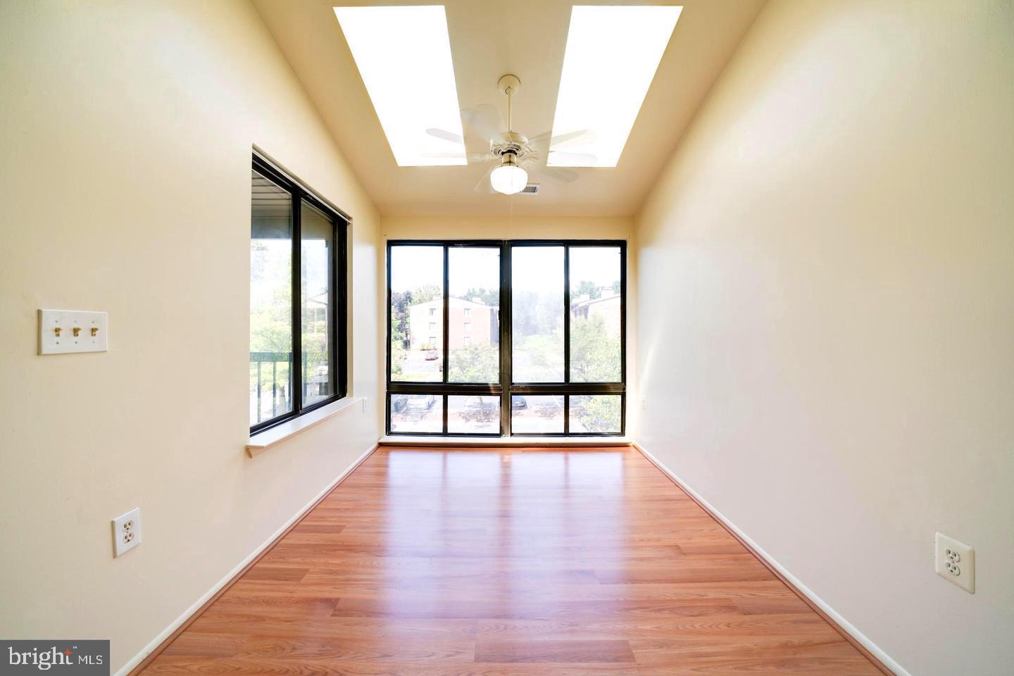 FARMINGDALE - Residential Lease