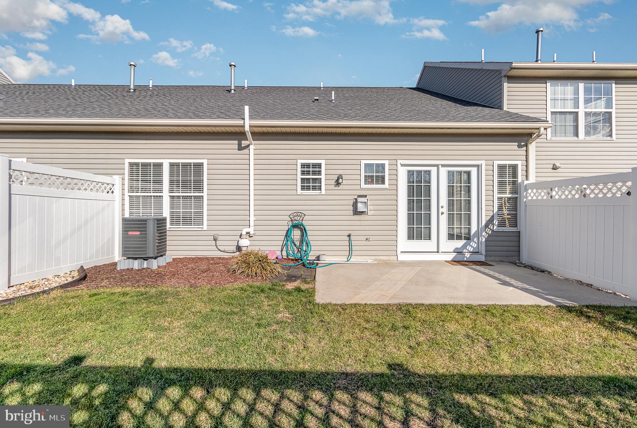 TOWNES AT SPRINGFORD - Residential