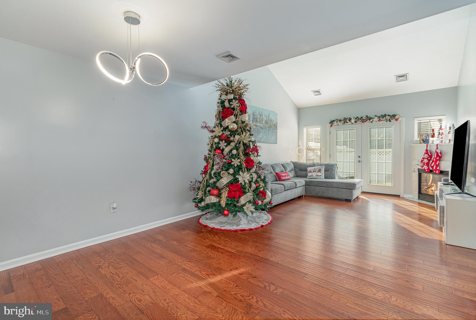 TOWNES AT SPRINGFORD - Residential