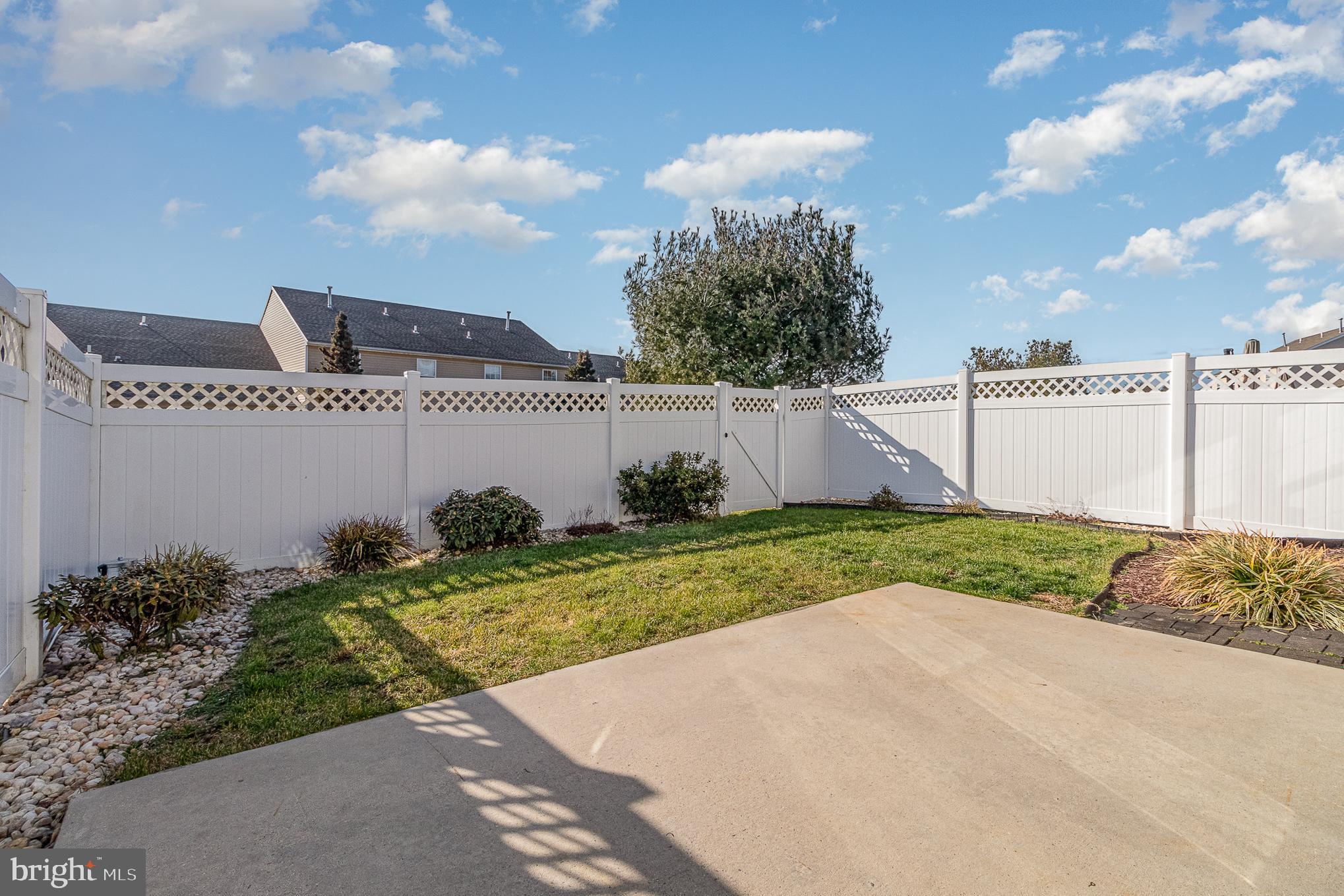TOWNES AT SPRINGFORD - Residential