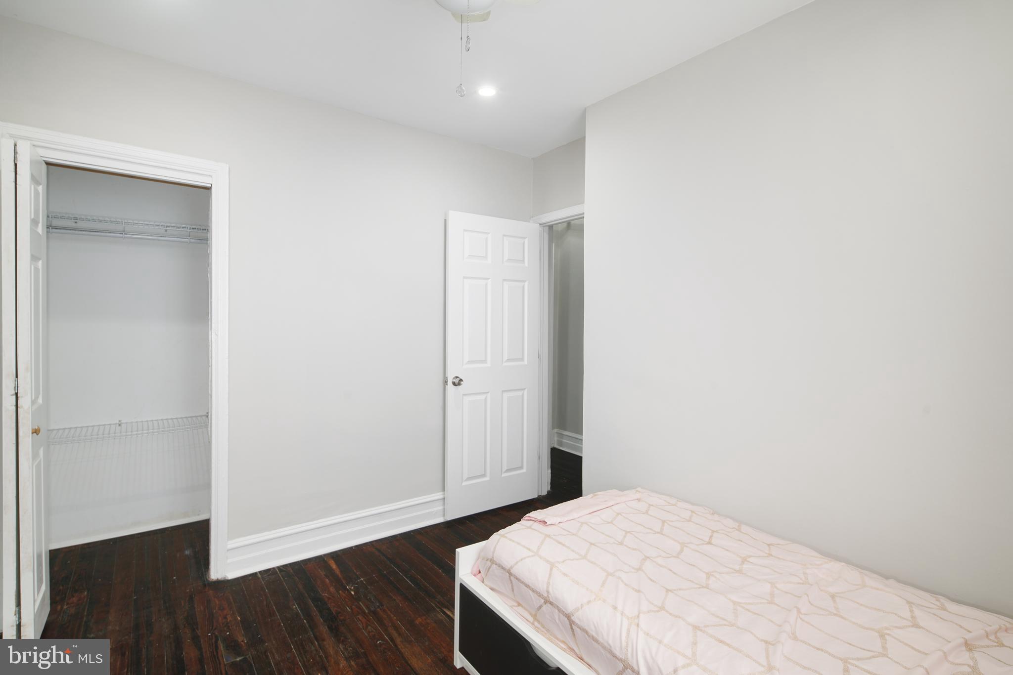 OLDE KENSINGTON - Residential Lease