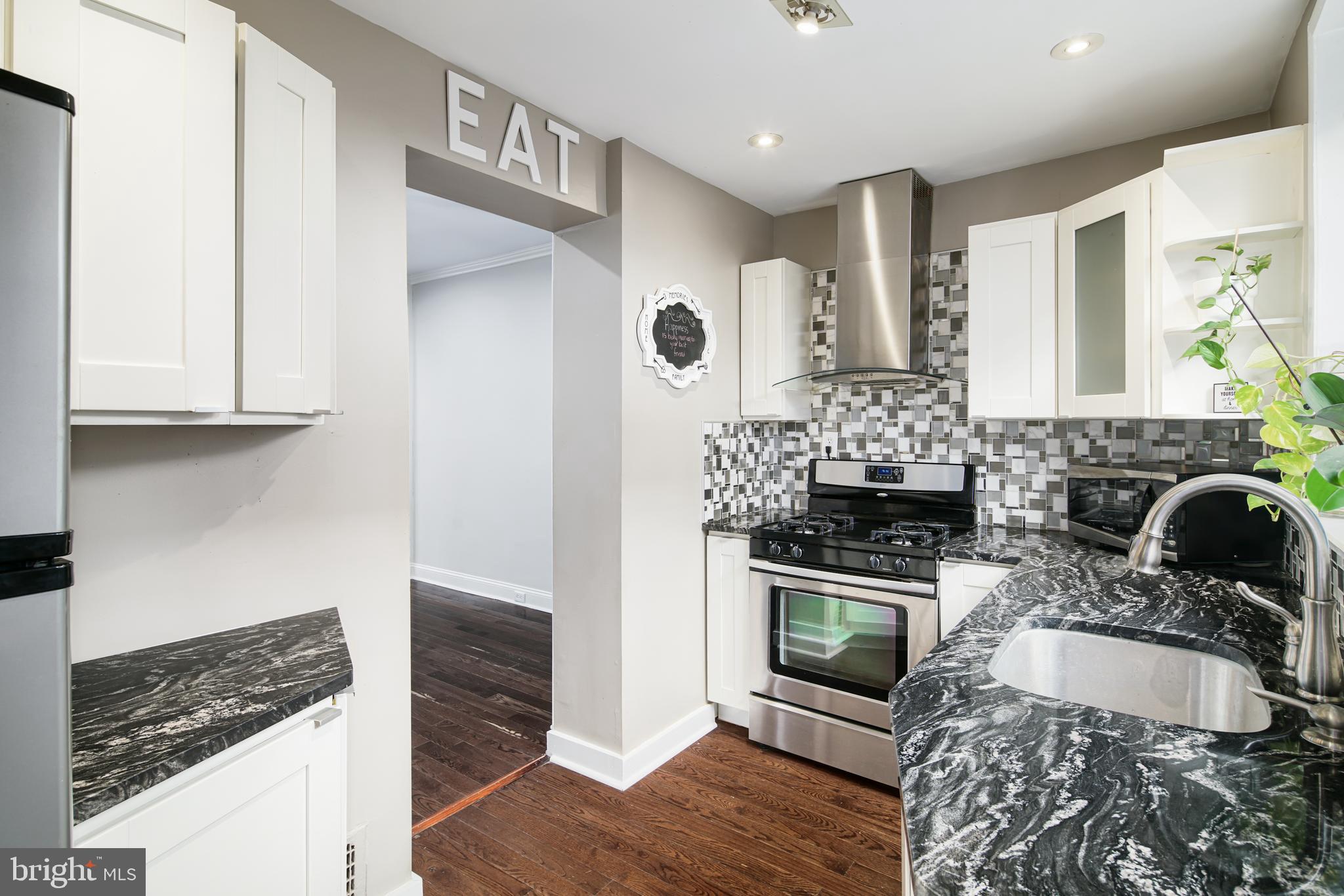 OLDE KENSINGTON - Residential Lease