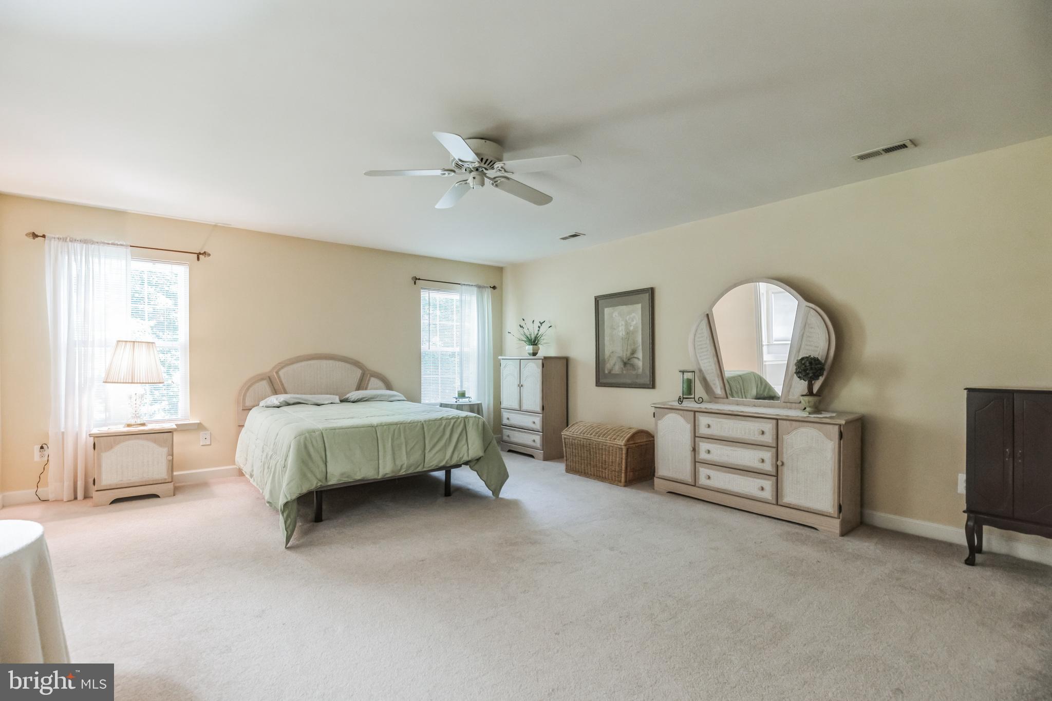 WHISPERING WOODS - Residential