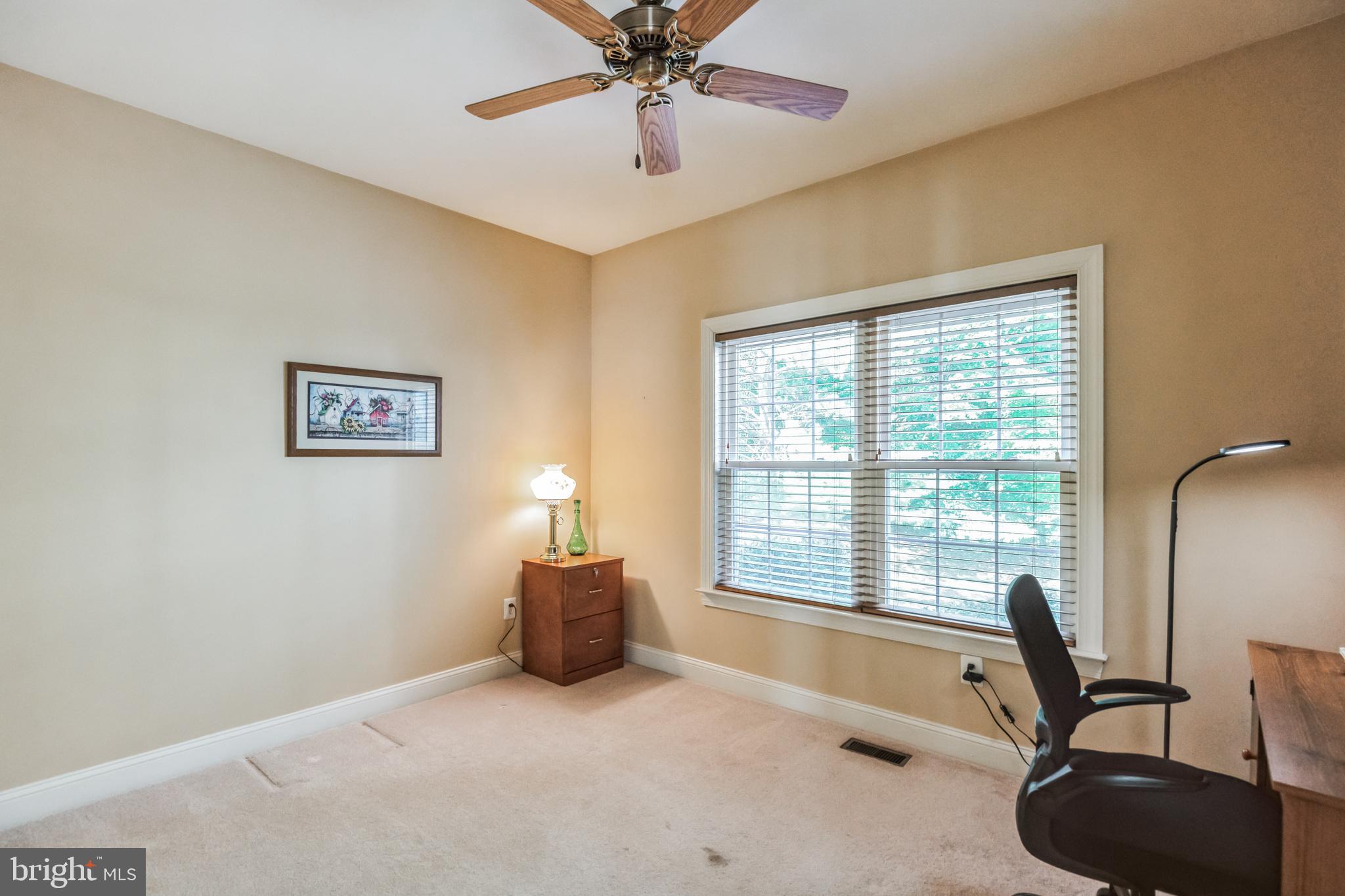 WHISPERING WOODS - Residential