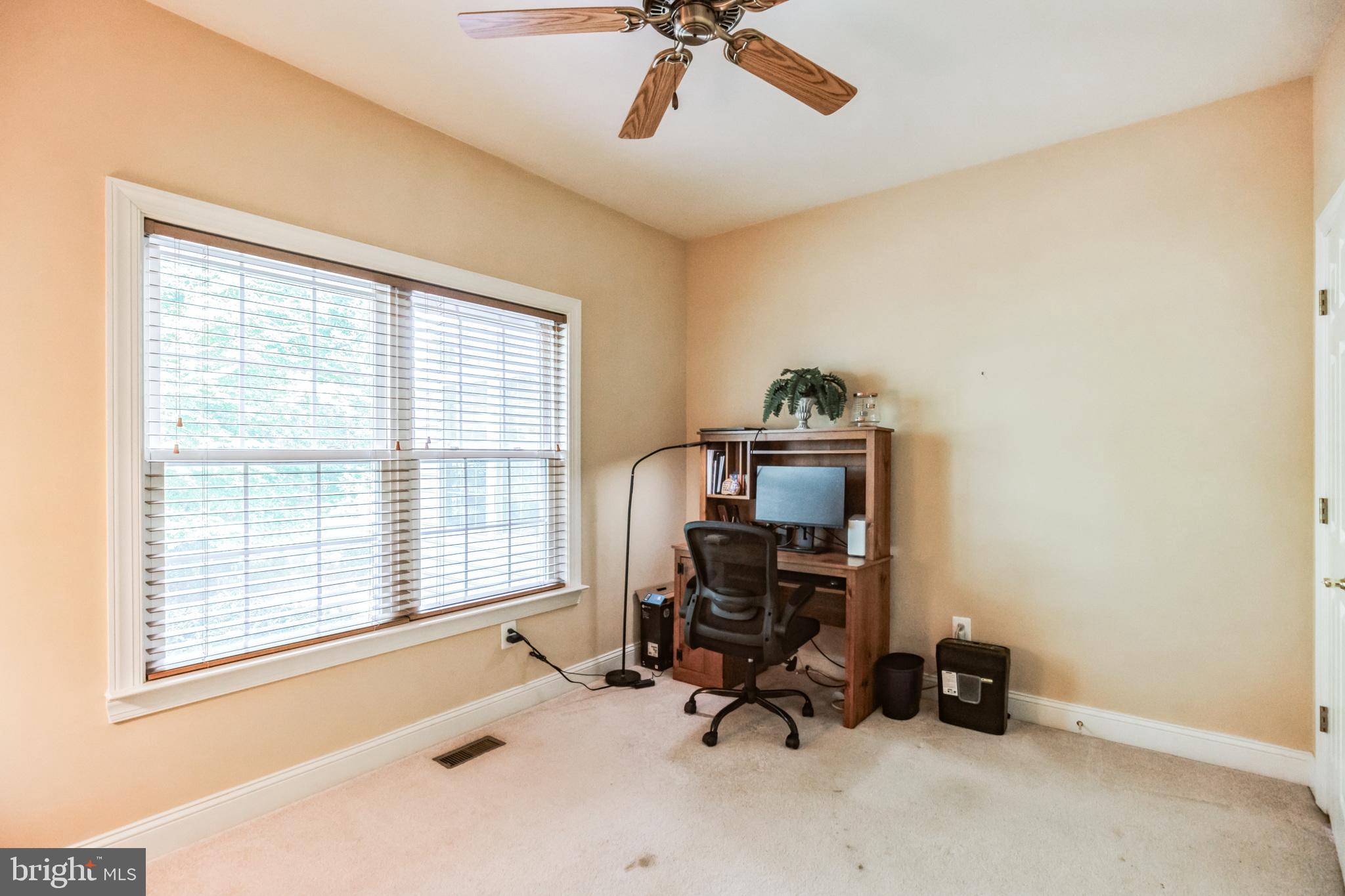 WHISPERING WOODS - Residential