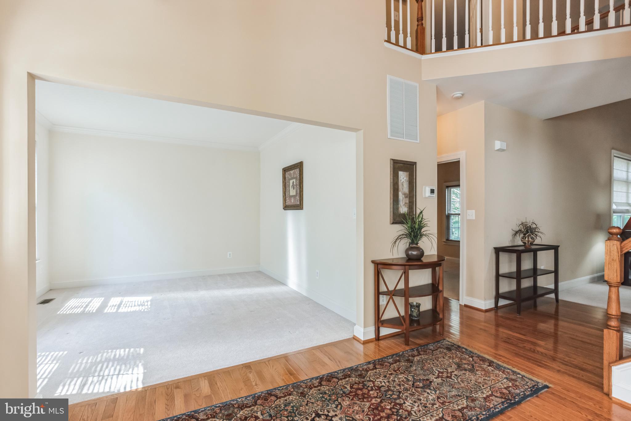 WHISPERING WOODS - Residential