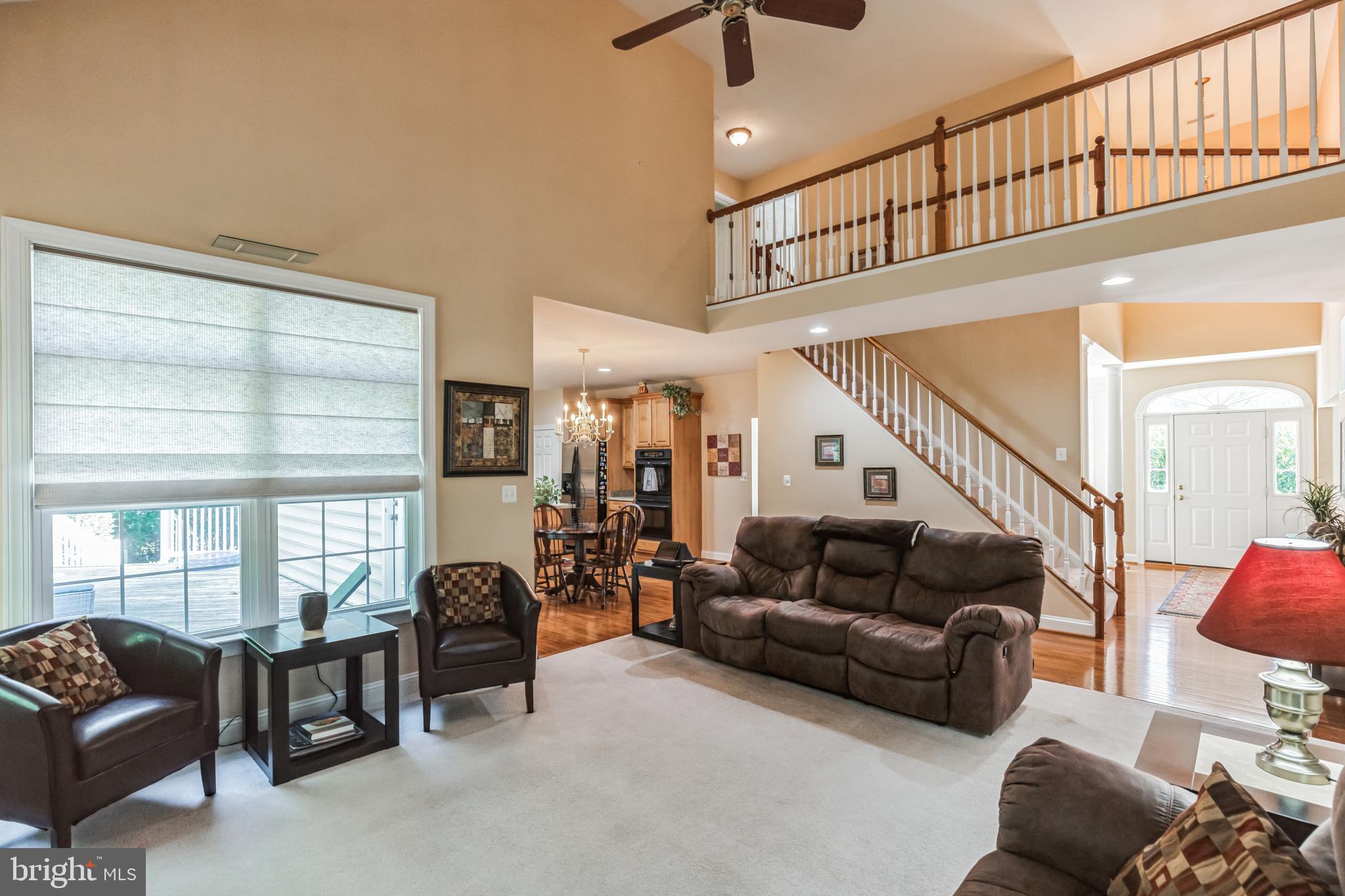 WHISPERING WOODS - Residential