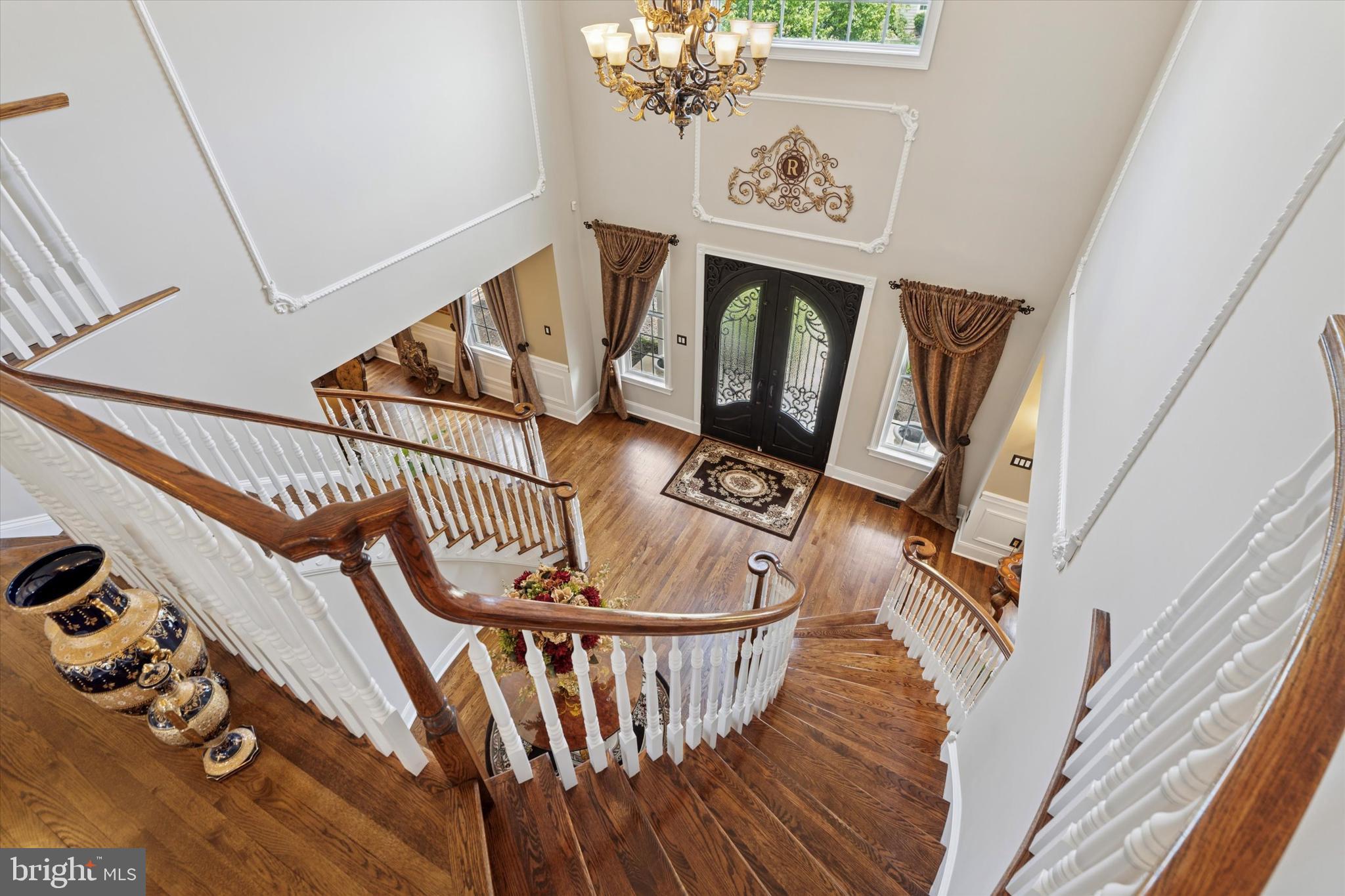 RIVERCREST - Residential