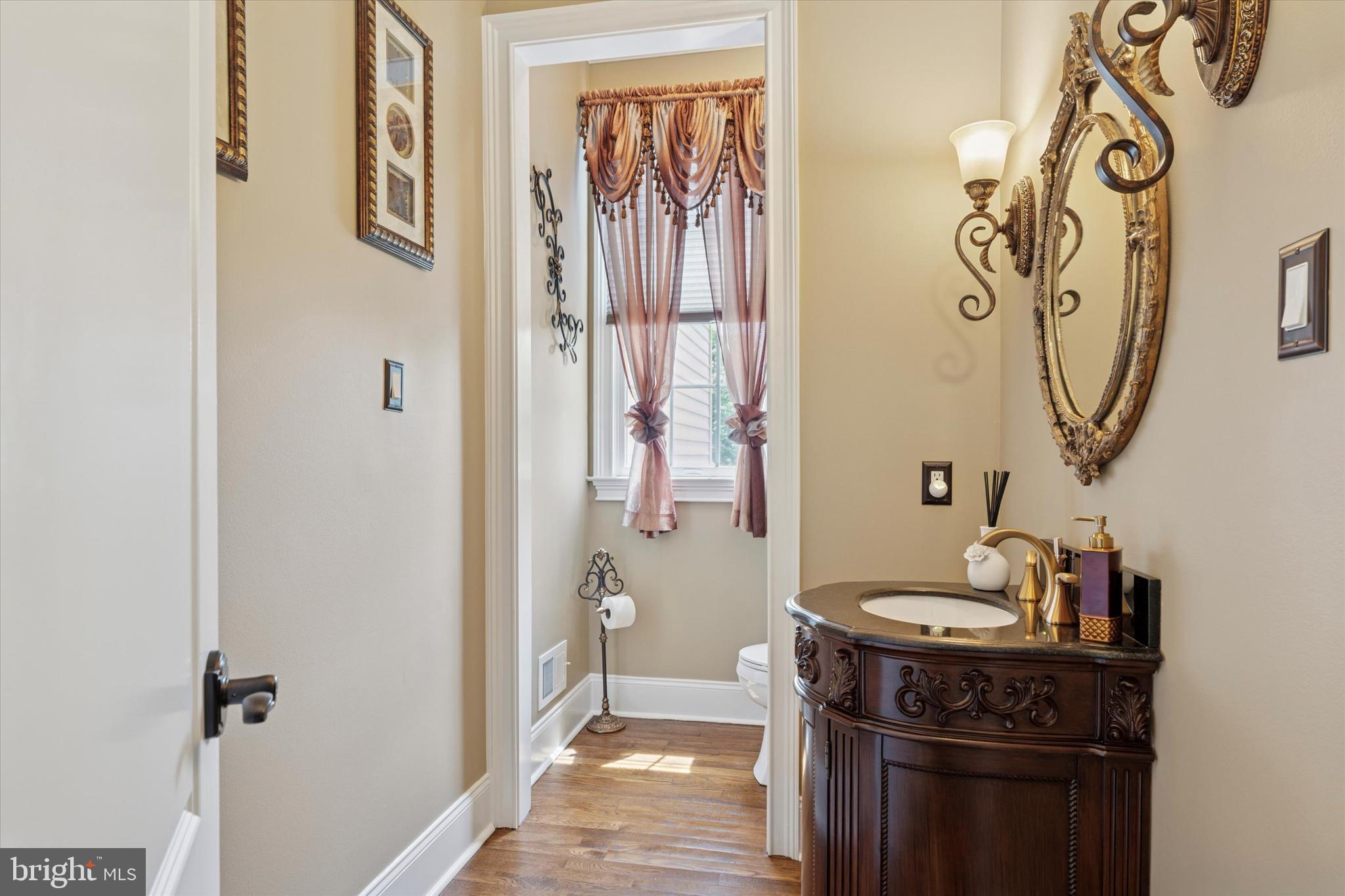 RIVERCREST - Residential