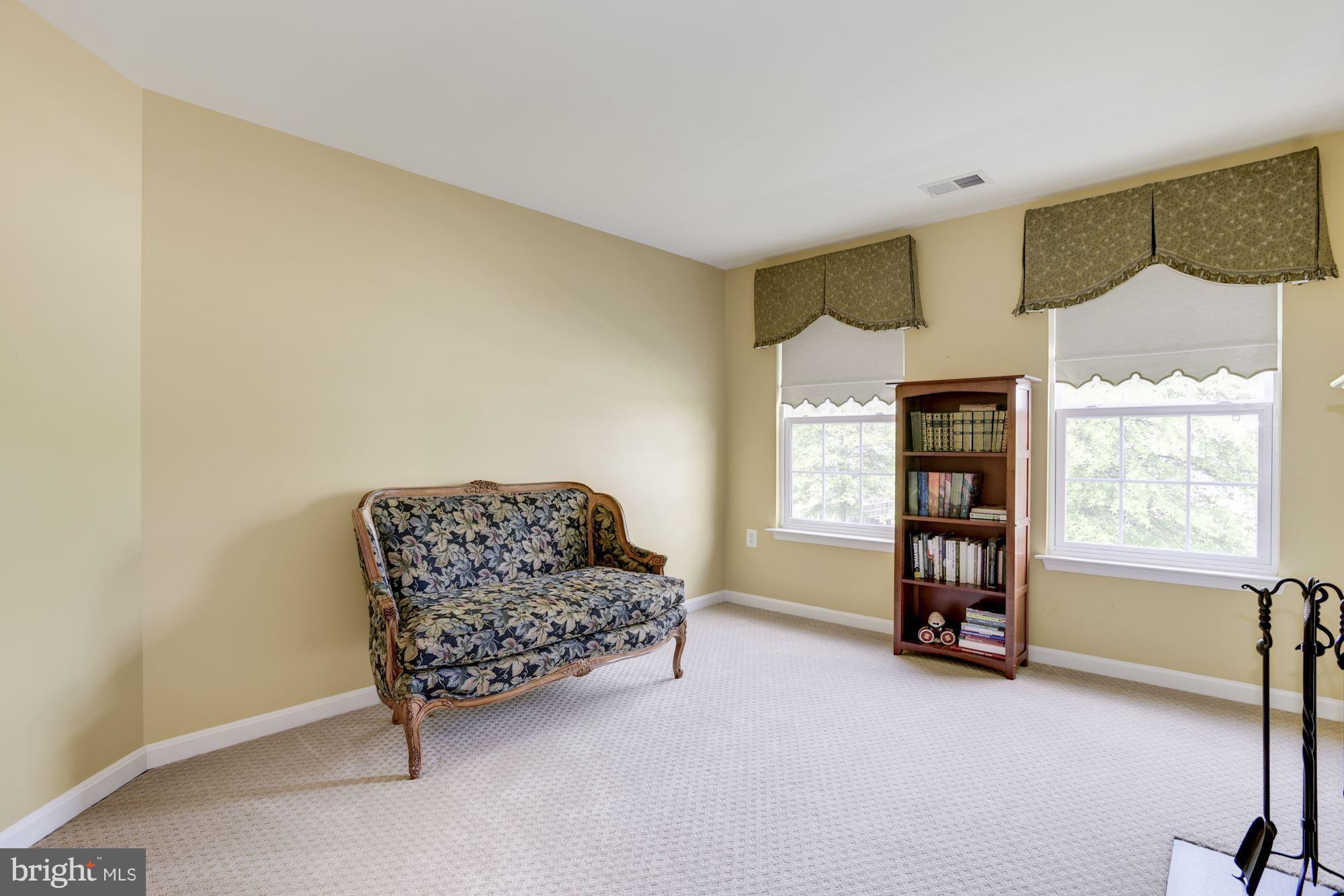 HIRST FARM - Residential