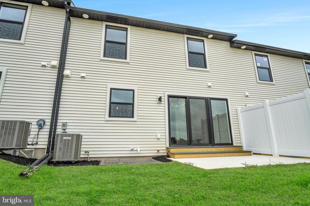 Photo of 107 Candler Way #046, ANNVILLE, PA 17003 (MLS # PALN2021230)