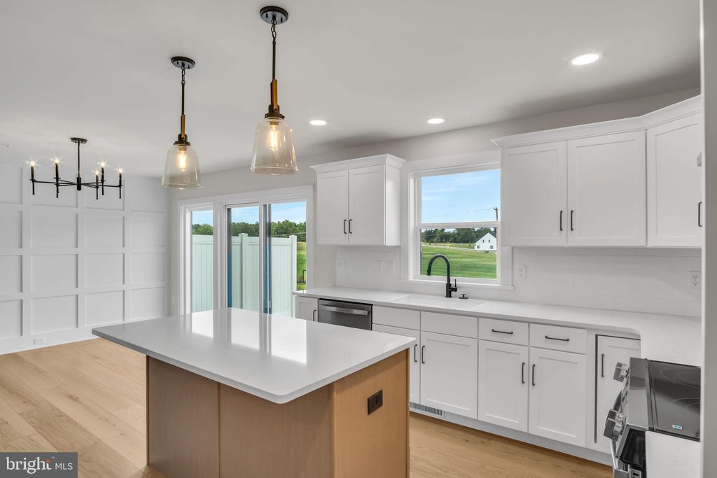 Photo of 107 Candler Way #046, ANNVILLE, PA 17003 (MLS # PALN2021230)