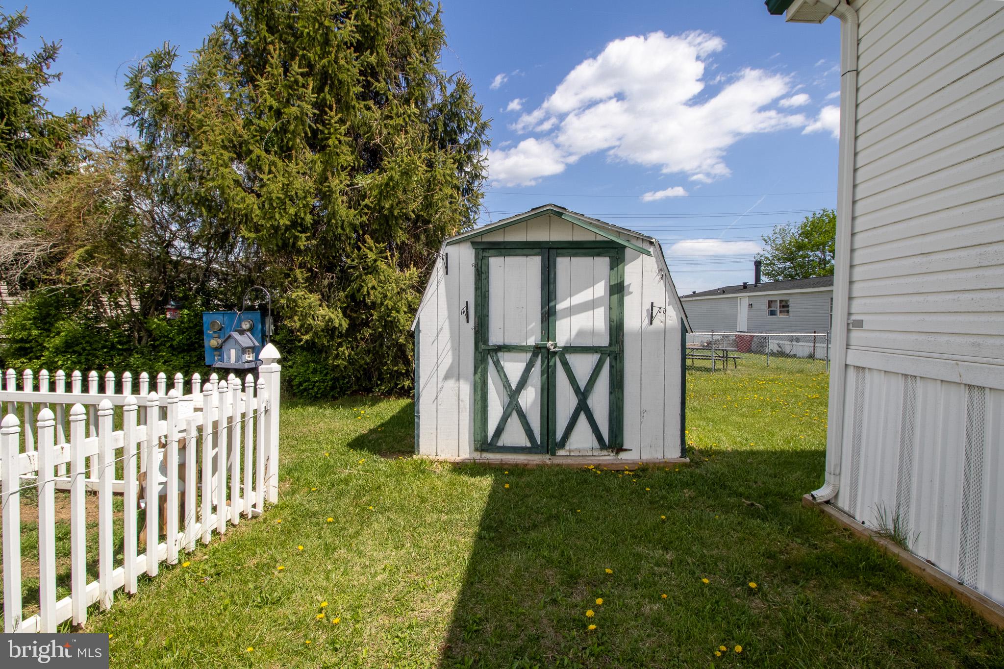 ROYAL CREST ESTATES - Residential